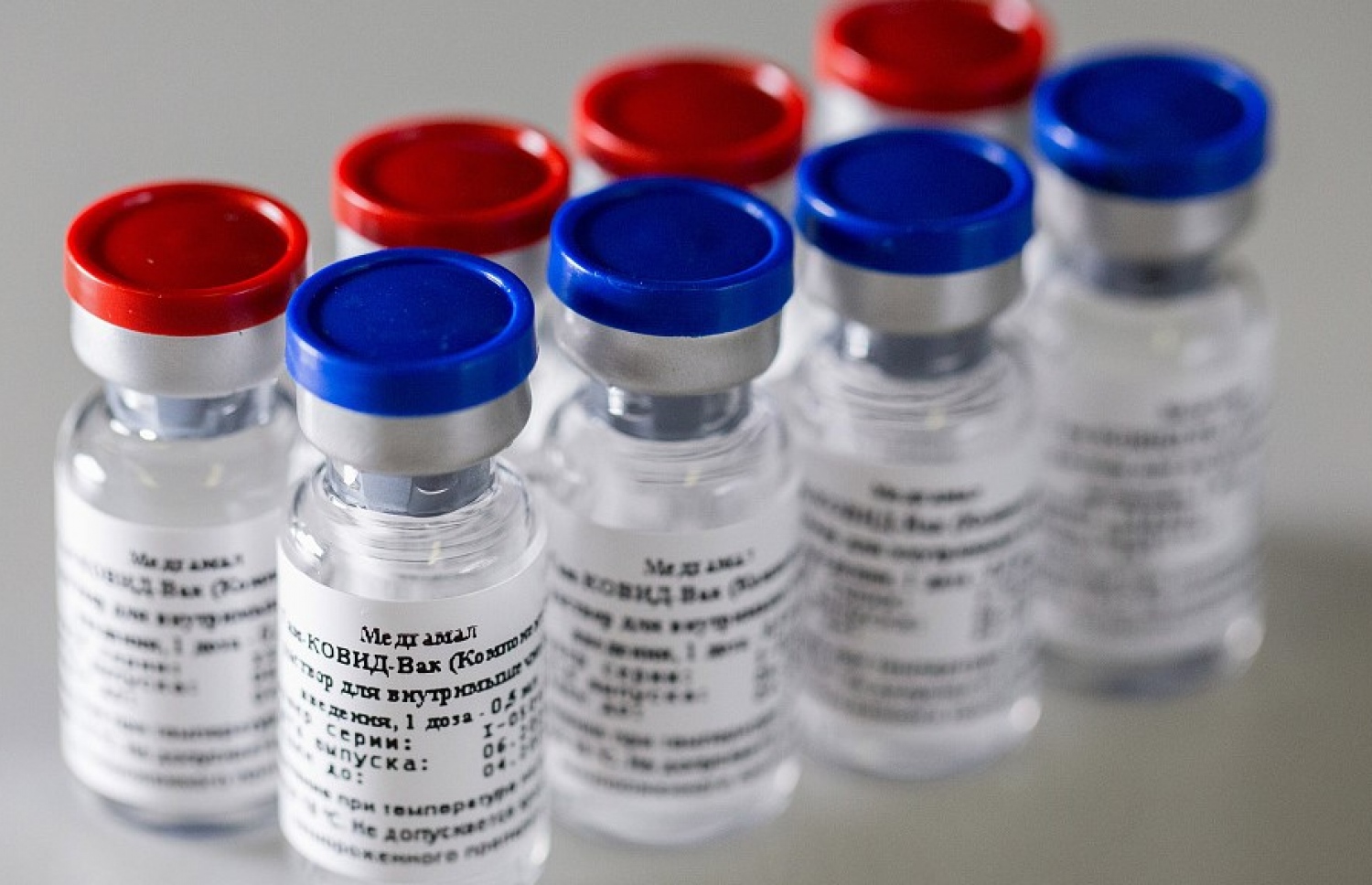 ކޮވިޑް-19އާ ދެކޮޅަށް ހަދާ ވެކްސިނެއް: ވައިރަސް އޭގެ ޒާތުގައި ހަލާކުވާން މެދުވެރިވާ ގޮތަށް ބިނާކޮށް ވެސް ވެކްސިން އަންނަނީ ތައްޔާރުކުރަމުން