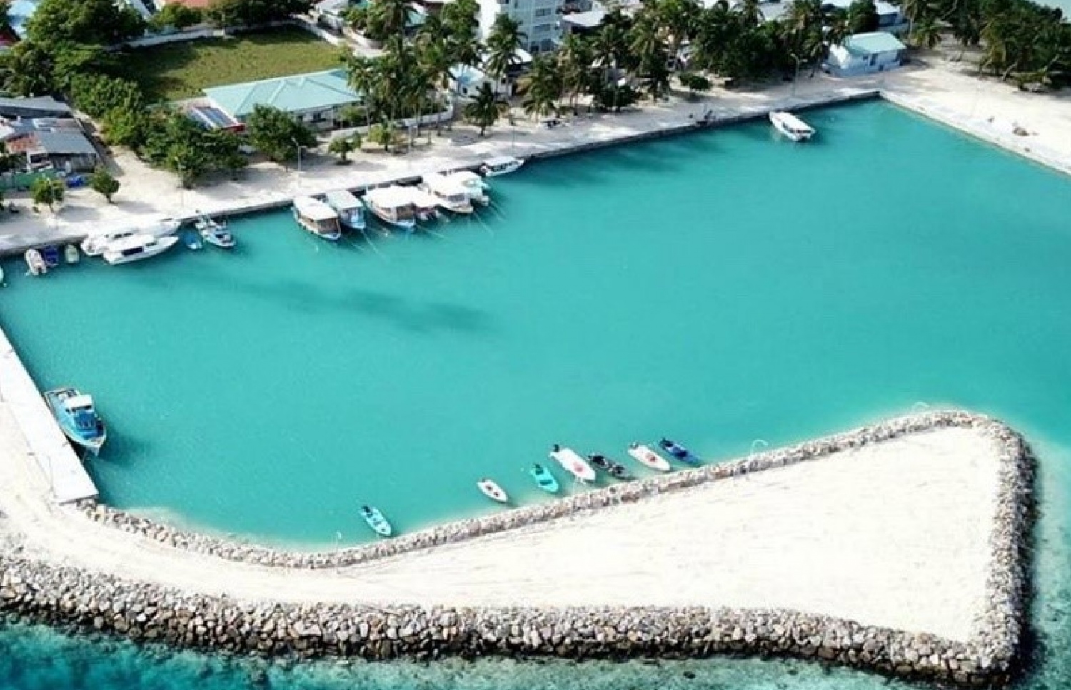 ވ. ފެލިދޫ ބަނދަރު ތަރައްޤީކޮށް ނިމިފައި-- ފޮޓޯ: އެމްޓީސީސީ