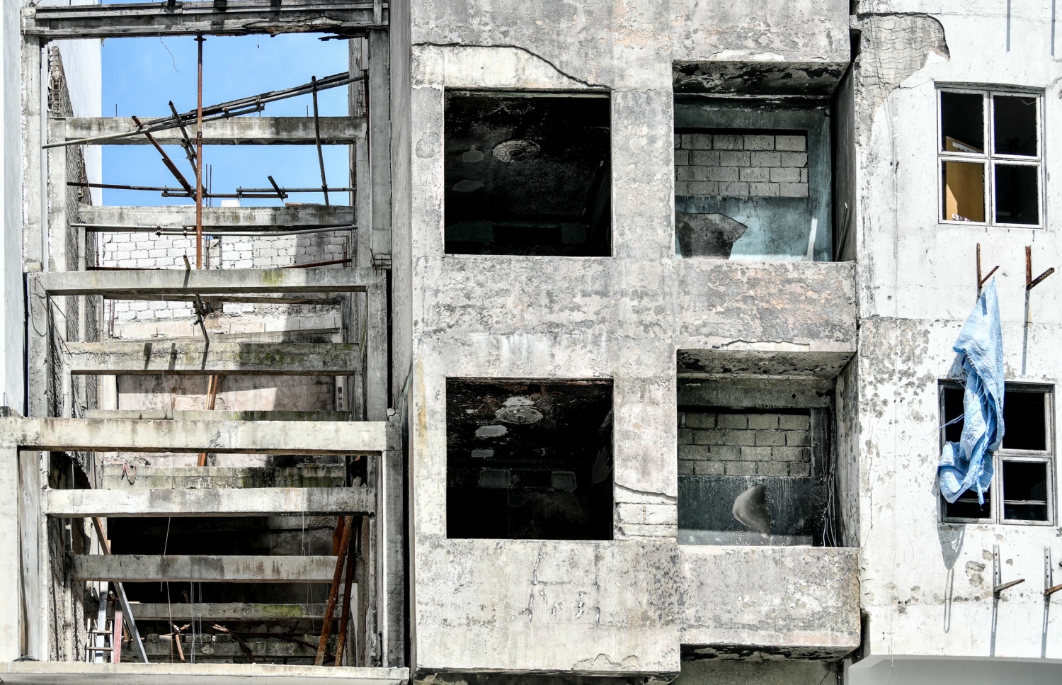 އަލިފާނުގެ ހާދިސާގައި ގެއްލުން ލިބުނު އިމާރާތެއް މިހާރު ހުރި ގޮތް. ފޮޓޯ: ނިޝާން އަލީ/ މިހާރު