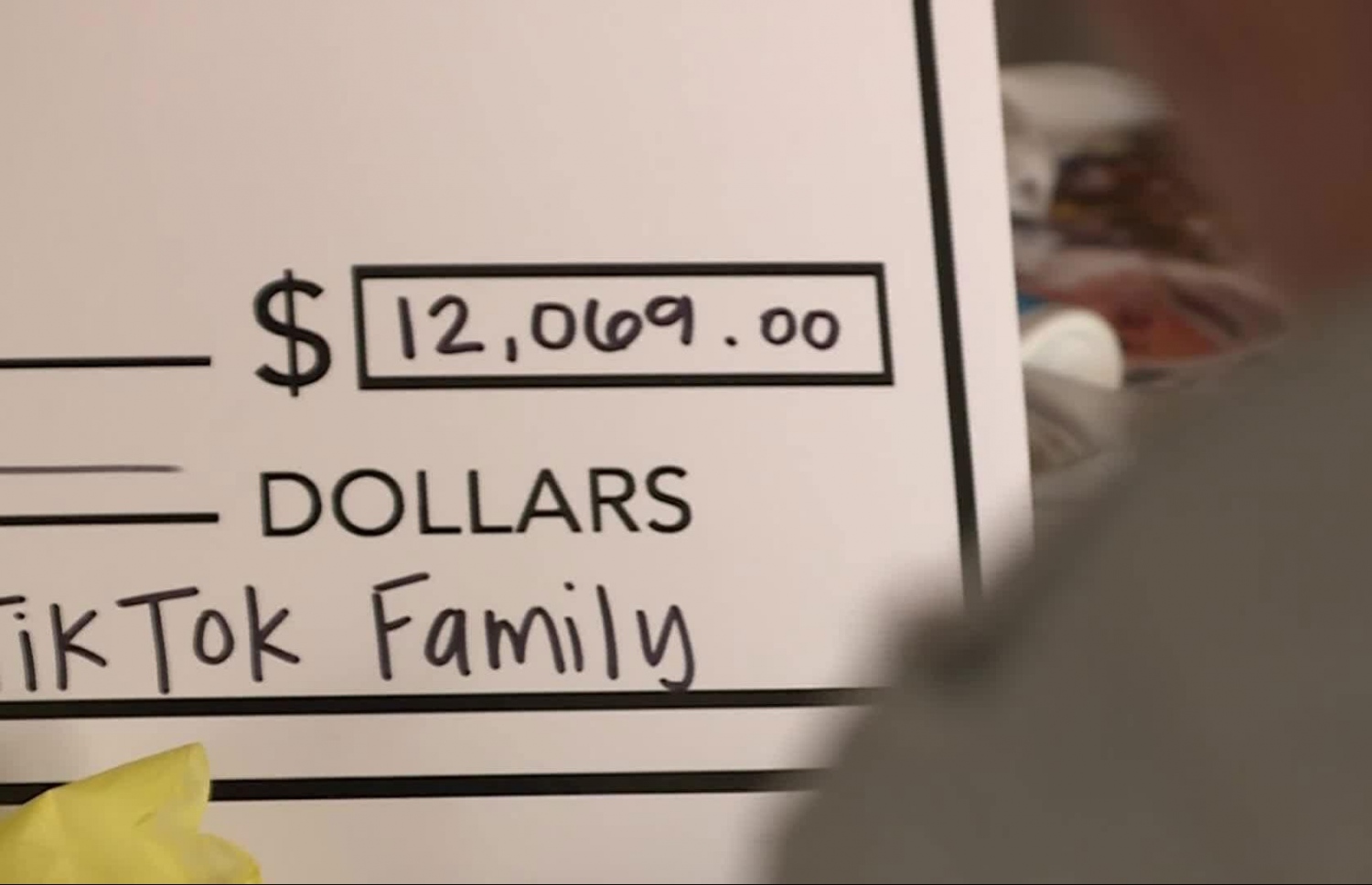 ވީނީ އަށް ދިން ޓިޕްސްގެ ރަމްޒީ ޗެކް.