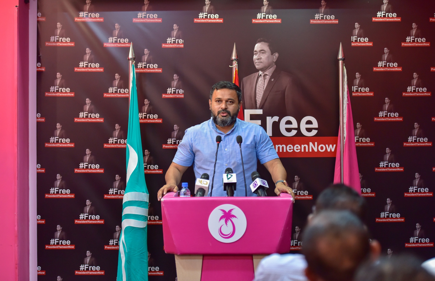 ޕީޕީއެމްގެ ނައިބު ރައީސް ޝިޔާމް: އޭނާ ވިދާޅުވަނީ އިތުބާރު ނެތް ކަމުގެ ވޯޓުގައި އެމްޑީޕީގެ މެމްބަރުންނާ ވާހަކަ ދައްކަވަމުން އަންނަ ކަމަށް. --ފޮޓޯ/މިހާރު