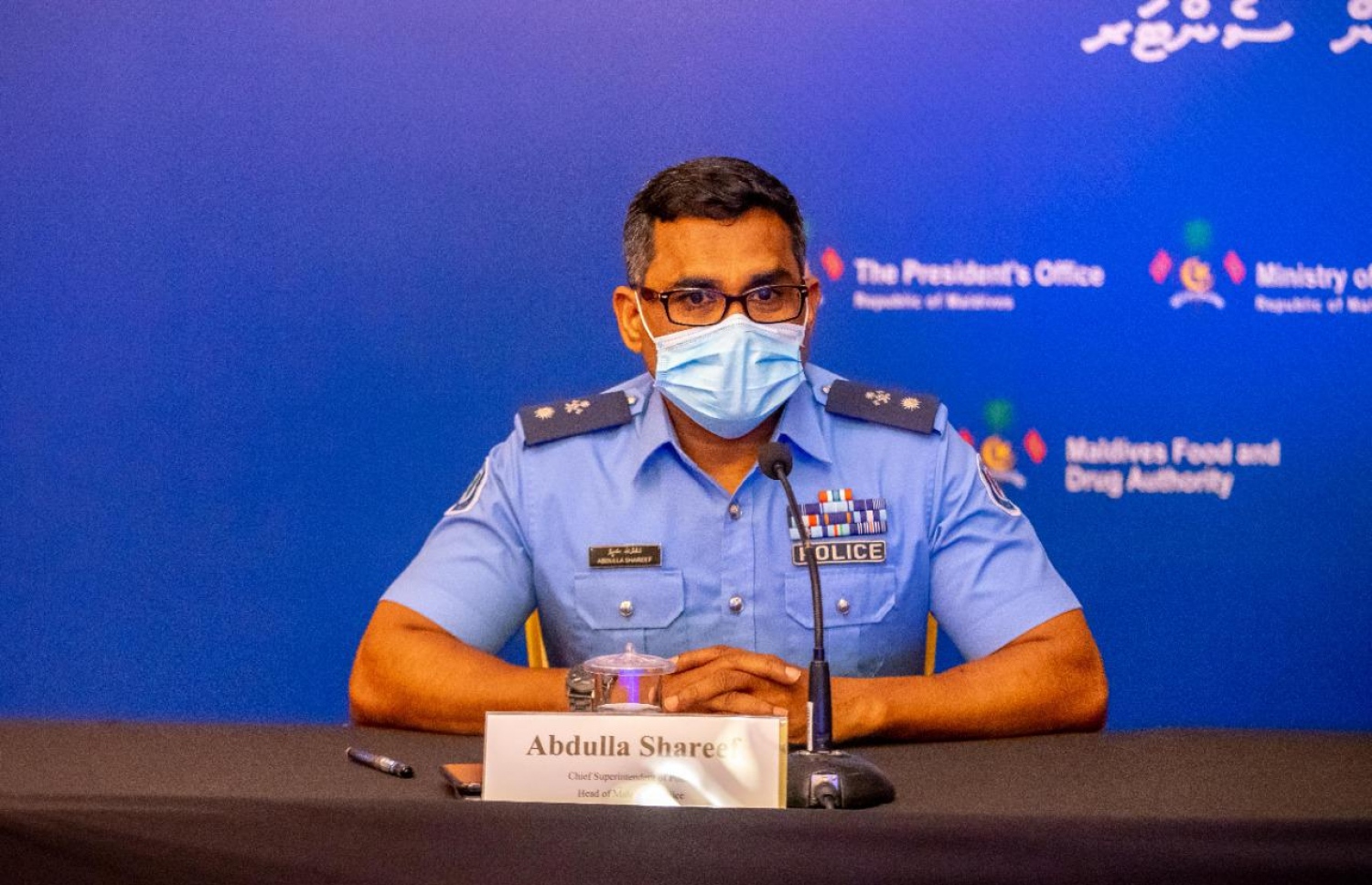 ރޭގެ މީޑިއާ ބްރީފިންގައި ޗީފް ސުޕްރިންޓެންޑެންޓް އޮފް ޕޮލިސް އަބްދުﷲ ޝަރީފް ވާހަކަ ދައްކަވަނީ.