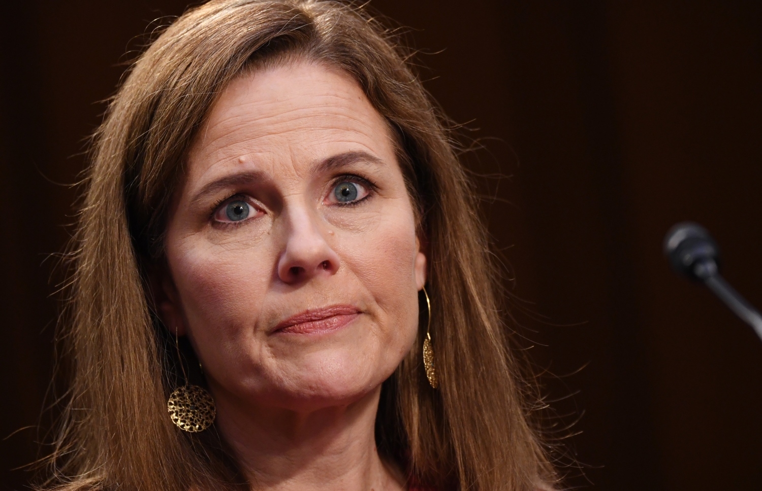 އެމެރިކާގެ ސުޕްރީމް ކޯޓަށް އައްޔަން ކުރާ ކޯނޭ ބެރެޓް ސެނެޓުގެ ޖުޑިޝަރީ ކޮމިޓީގައި. --ފޮޓޯ:އޭއެފްޕީ