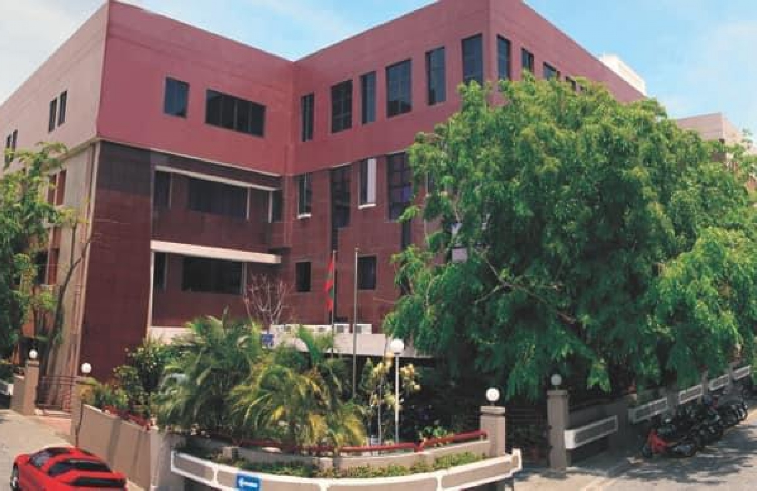 ވޮކޭޝަނަލް ތަމްރީނު ދެމުން އަންނަ ޕޮލިޓެކްނިކް: ޒަމާނާ އެއްގޮތަށް ކިޔެވުން ބަދަލުކުރަން ޖެހޭ