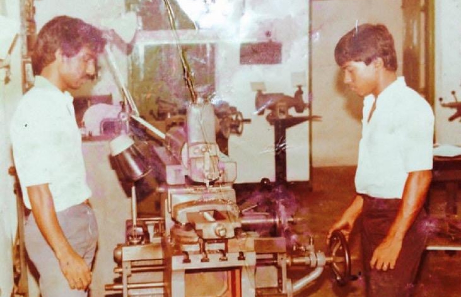 ވީޓީސީގެ ކުލާހެއް ކުރިއަށް ދަނީ: އޭރު އެތައް ސަތޭކަ ދަރިވަރުންނެއް ތަމްރީންކުރި