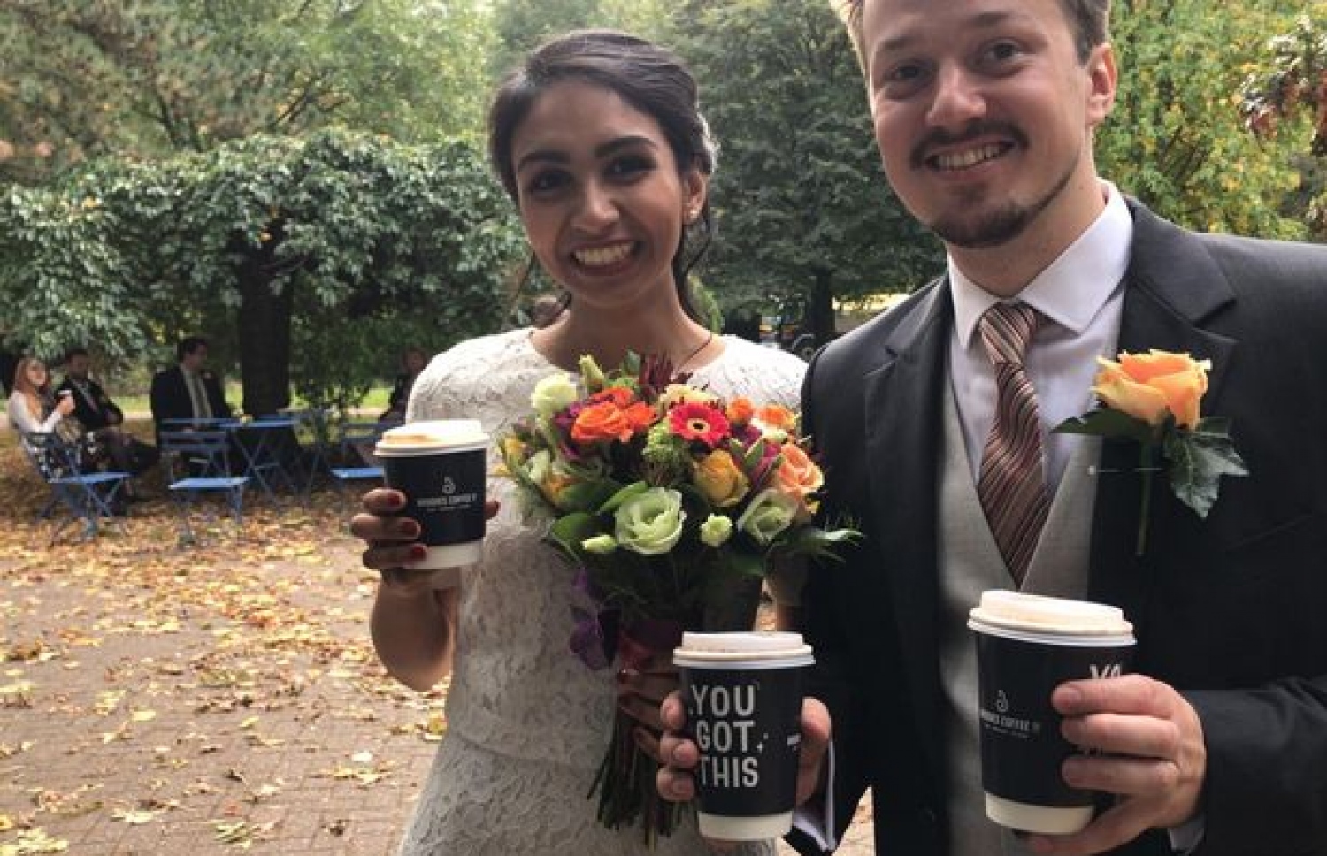 ޖޯޑަން އާއި ބަވާނާ.