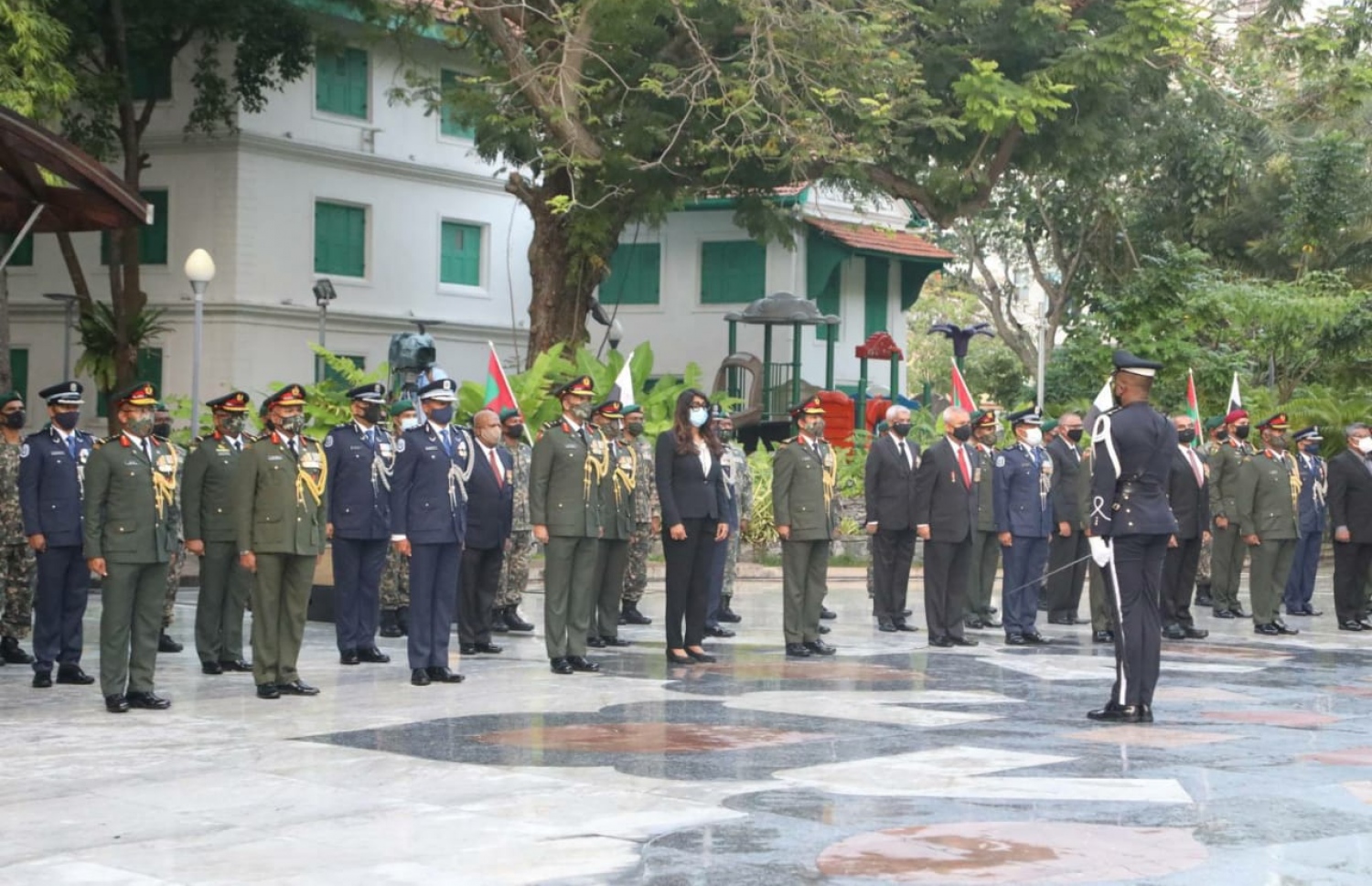 3 ނޮވެމްބަރުގެ ހަނދާނީ ބިނާގައި ދިދަ ޖެހުމާއި ގާޑު މައުންޓް ކުރުމުގެ ރަސްމިއްޔާތު