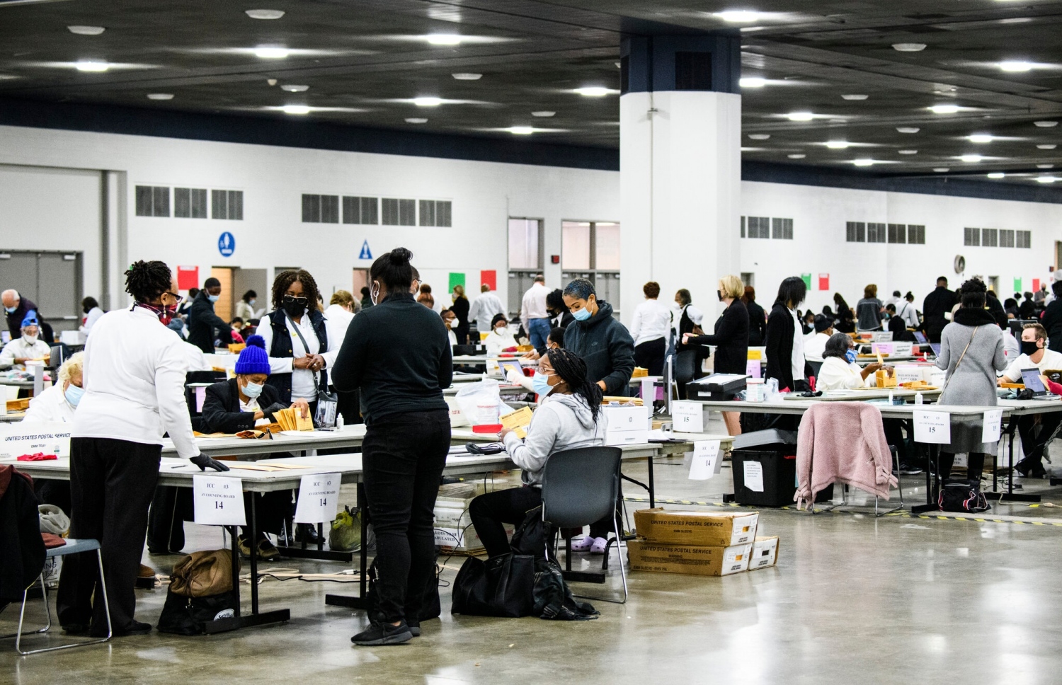 އެމެރިކާގެ މިޝިގަންގައި ވޯޓުލުން މިއަދު ކުރިއަށް ދަނީ. --ފޮޓޯ:ނިއު ޔޯކް ޓައިމްސް