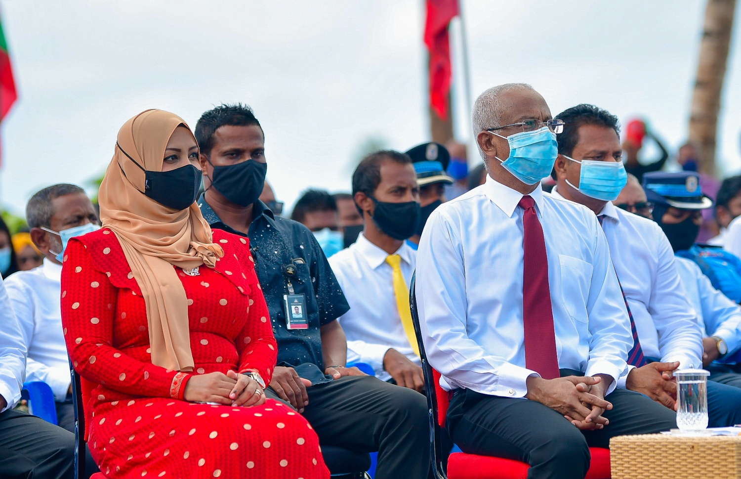 ހޯރަފުށި: ނޮވެމްބަރު 19، 2020- ރިއާސީ ކެމްޕޭންގައި ވެވަޑައިގަތް ވައުދާ އެއްގޮތަށް ހޯރަފުށީގައި ސަރުކާރުން ހެދި   އެއާޕޯޓް ރަސްމީކޮށް ހުޅުވުން. .-- ފޮޓޯ: އަހުމަދު އަވްޝަން/މިހާރު