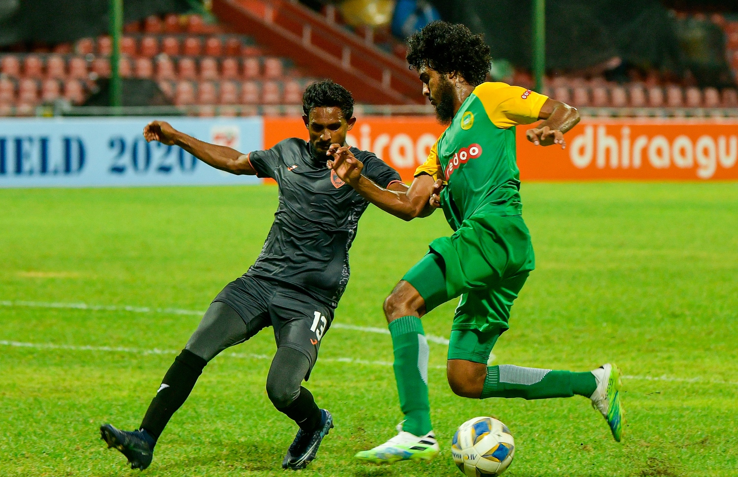 މިދިޔަ ސީޒަންގައި މާޒިޔާ އާއި އީގަލްސް ކުޅުނު މެޗެއްގެ ތެރެއިން --- ފައިލް ފޮޓޯ