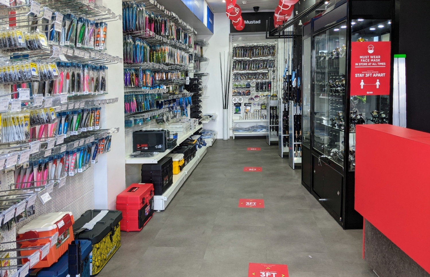 ސޮނީ ފިޝިން ފިހާރައިގެ އެތެރެ--ފޮޓޯ:ސޮނީ