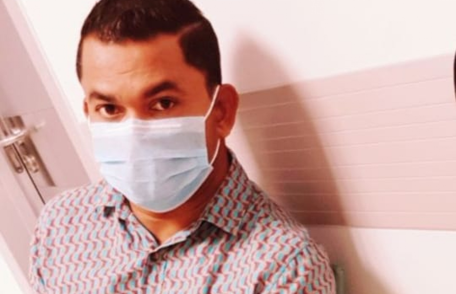 ގިނަ ދުވަސްތަކަށް ފަހު ޝާޑު ފެނުނު އިރު ހުންނެވީ ހިކިކޮށް