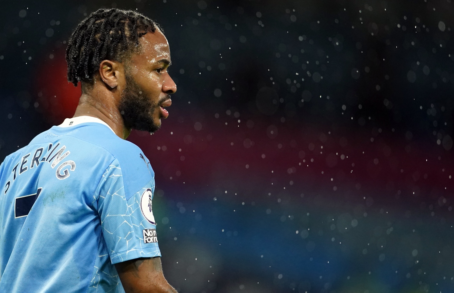 ސިޓީގެ މެޗެއްގެ ތެރެއިން ސްޓާލިން.-- ފޮޓޯ:އޭއެފްޕީ