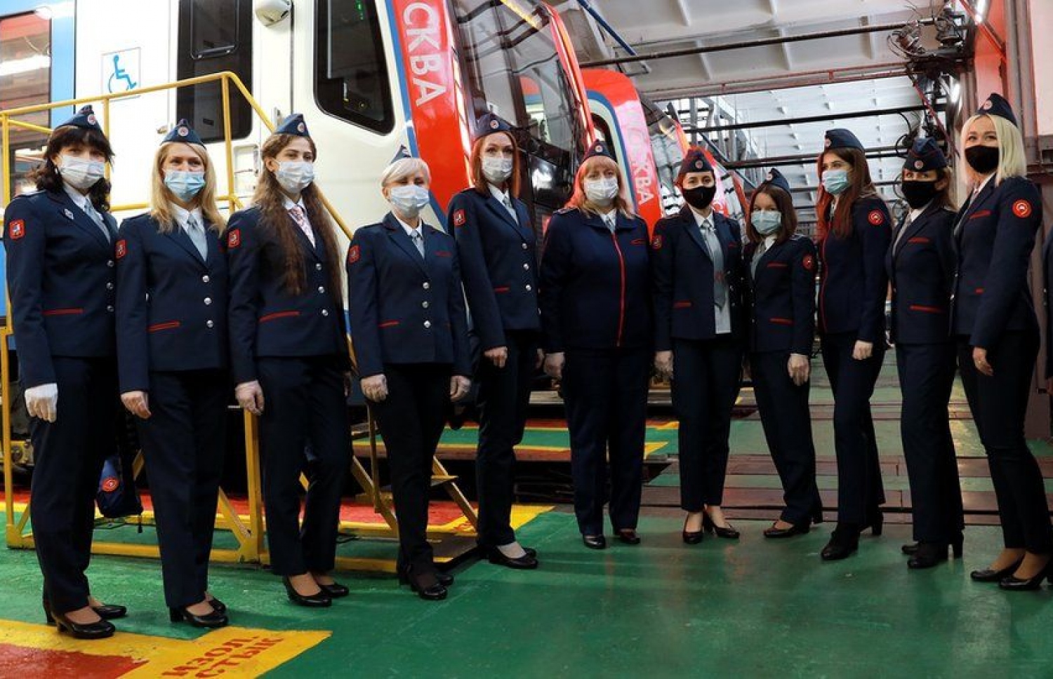 ރަޝިއާގެ އަންހެން ރޭލު ޑްރައިވަރުން.