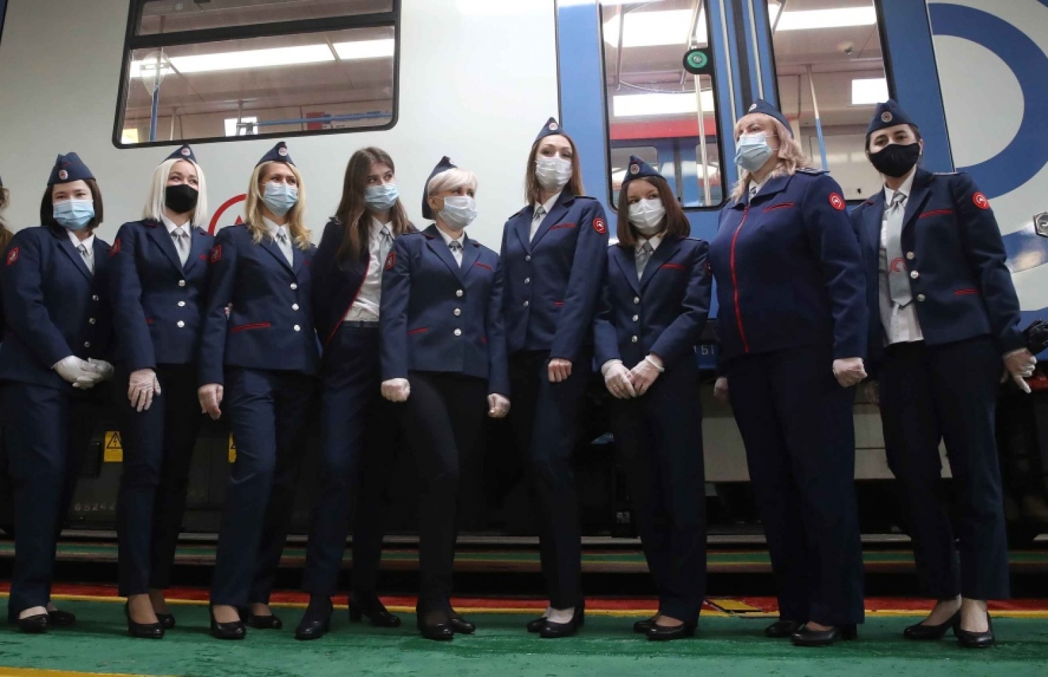 ރަޝިއާގެ އަންހެން ރޭލު ޑްރައިވަރުން.