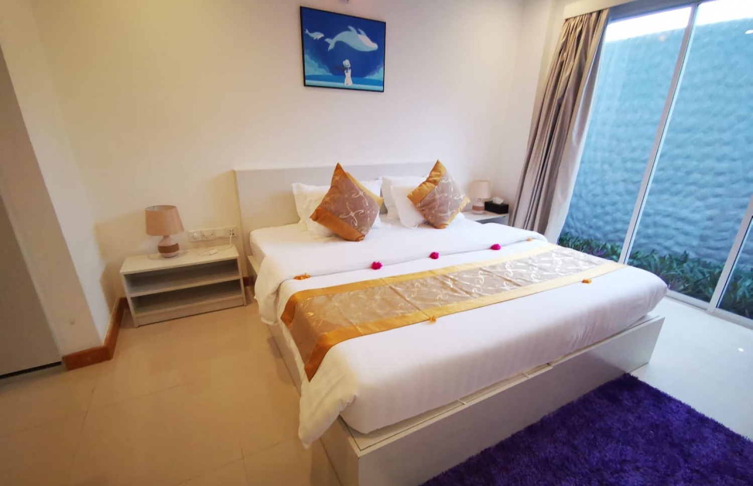 ޒެން ހޮޓަލުގެ ކޮޓަރިއެއްގެ އެތެރެ-- ފޮޓޯ: ޒެން