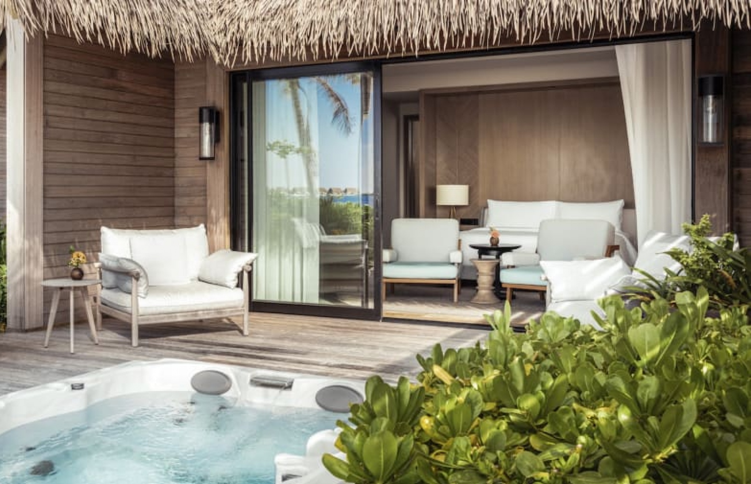 އިތާފުށި ޕްރައިވެޓް އައިލެންޑްގެ ކޮޓަރިއެއް