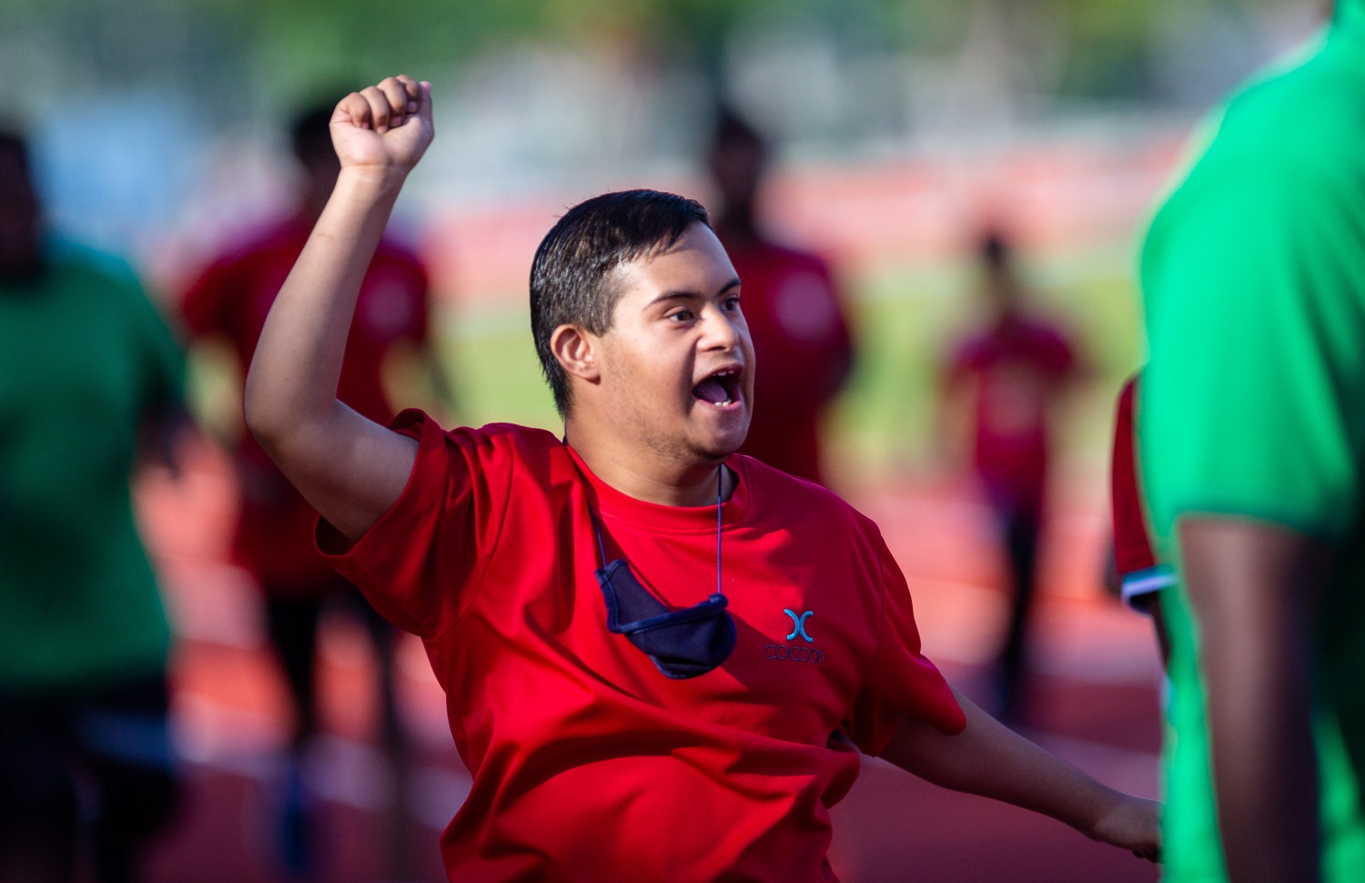 މާލެ: މާލެ ކުޅިވަރު އެކުވެނީގެ ސިންތެޓިކް ޓްރެކް ހުޅުވުމުގެ ރަސްމިއްޔާތުގައި ބޭއްވި ދައްކާލުމުގެ ރޭހެއްގައި ނުކުޅެދުންތެރިކަން ހުންނަ ކުއްޖަކު ދުވަނީ.-- ފޮޓޯ: ރައީސް އޮފީސް