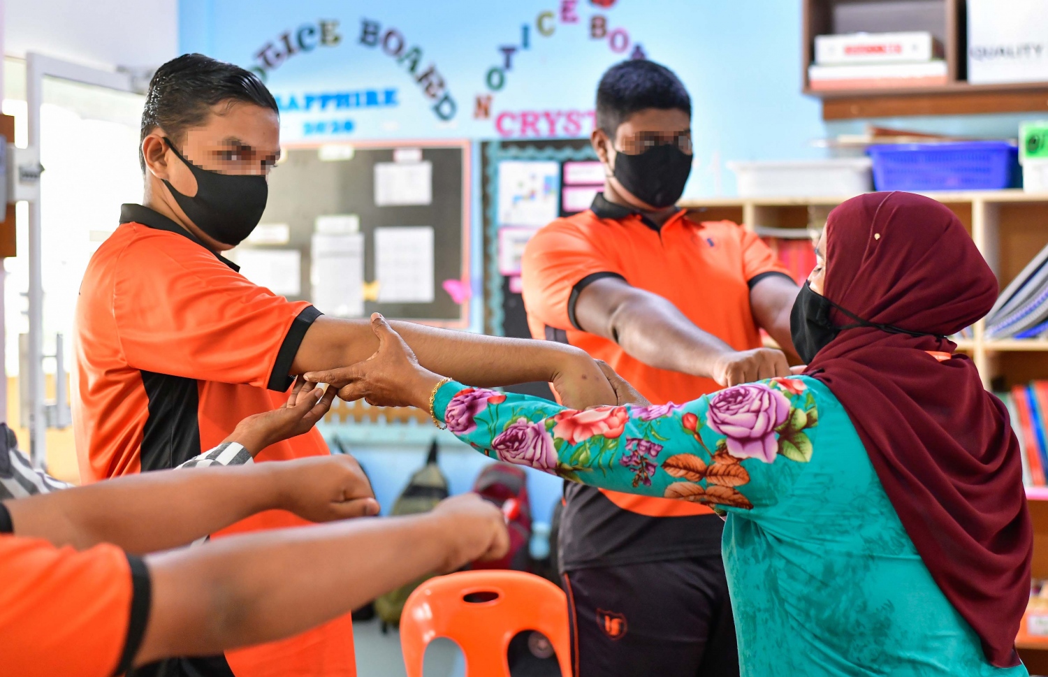 އިމާދުއްދީން ސްކޫލުގައި އުނގަންނައިދިނުމުގެ ޚާއްސަ މަސައްކަތް...