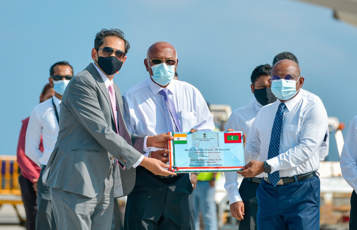 ކޮވިޑް ވެކްސިންގެ ފުރަތަމަ ޝިޕްމެންޓް ރާއްޖެ އަށް