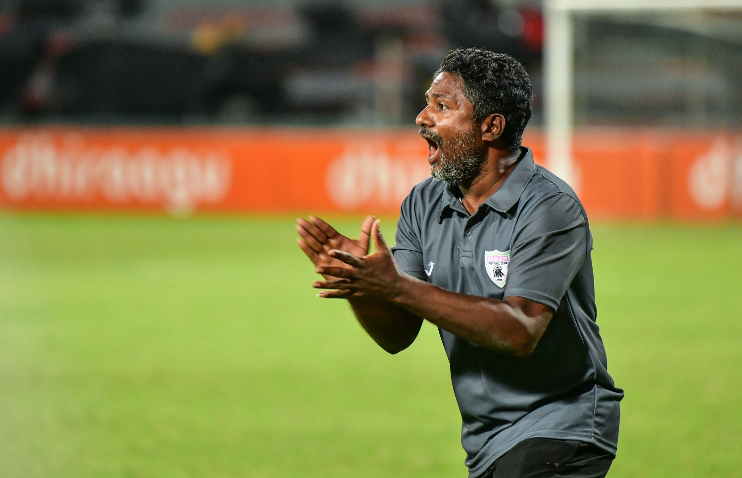 މާޒިޔާއާ ދެކޮޅަށް އީގަލްސް ކުޅުނު މެޗުގެ ތެރެއިން ނިމާ.-- ފޮޓޯ: ނިޝާން އަލީ/ މިހާރު