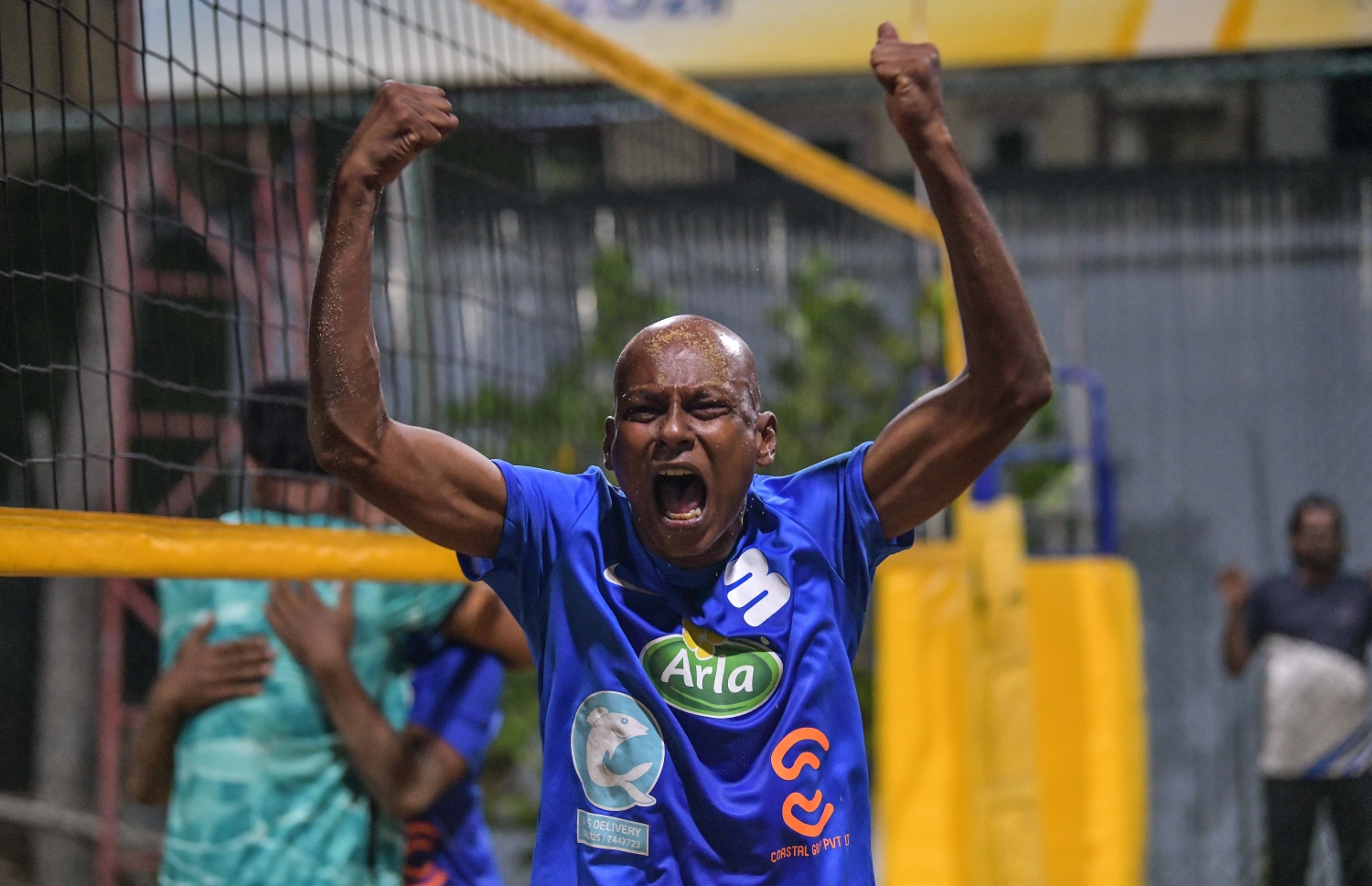 ހުޅުމާލެ: ޖެނުއަރީ 25، 2021: ބަގީޗާގެ ކުޅުންތެރިން އުފާފާޅުކުރަނީ.-- ފޮޓޯ: ނިޝާން އަލީ/ މިހާރު