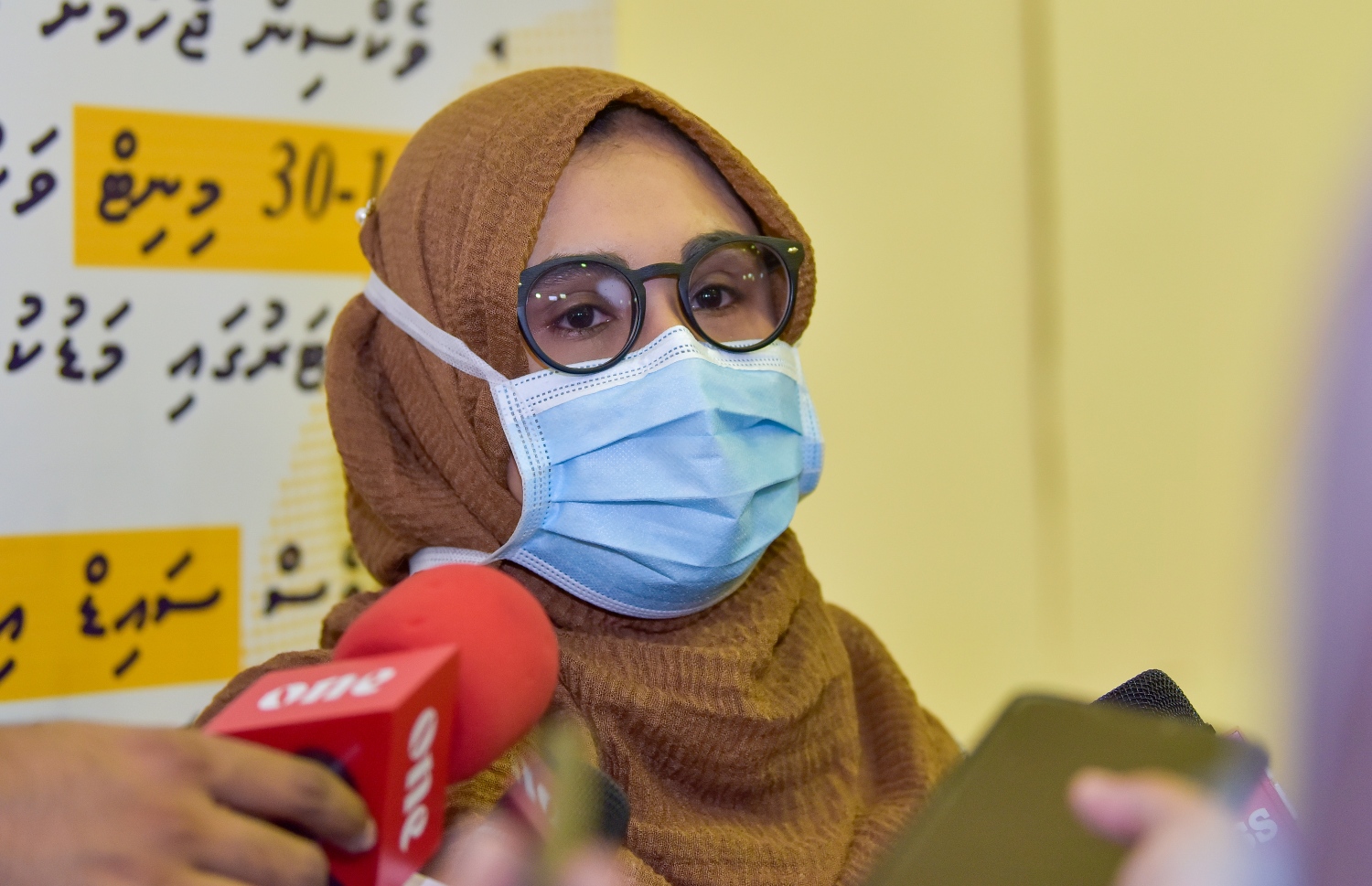 ޝިރާނީ: ވެކްސިން ޖަހައިގެން އެއްވެސް ބިރެއް ނެތް ކަމަށް ވިދާޅުވެ އެންމެން ވެސް ވެކްސިން ޖަހަން އެއްބާރުލުން ދެއްވަން އެދިވަޑައިގަތް. --ފޮޓޯ: އަހްމަދު އަވްޝަން އިލްޔާސް/މިހާރު