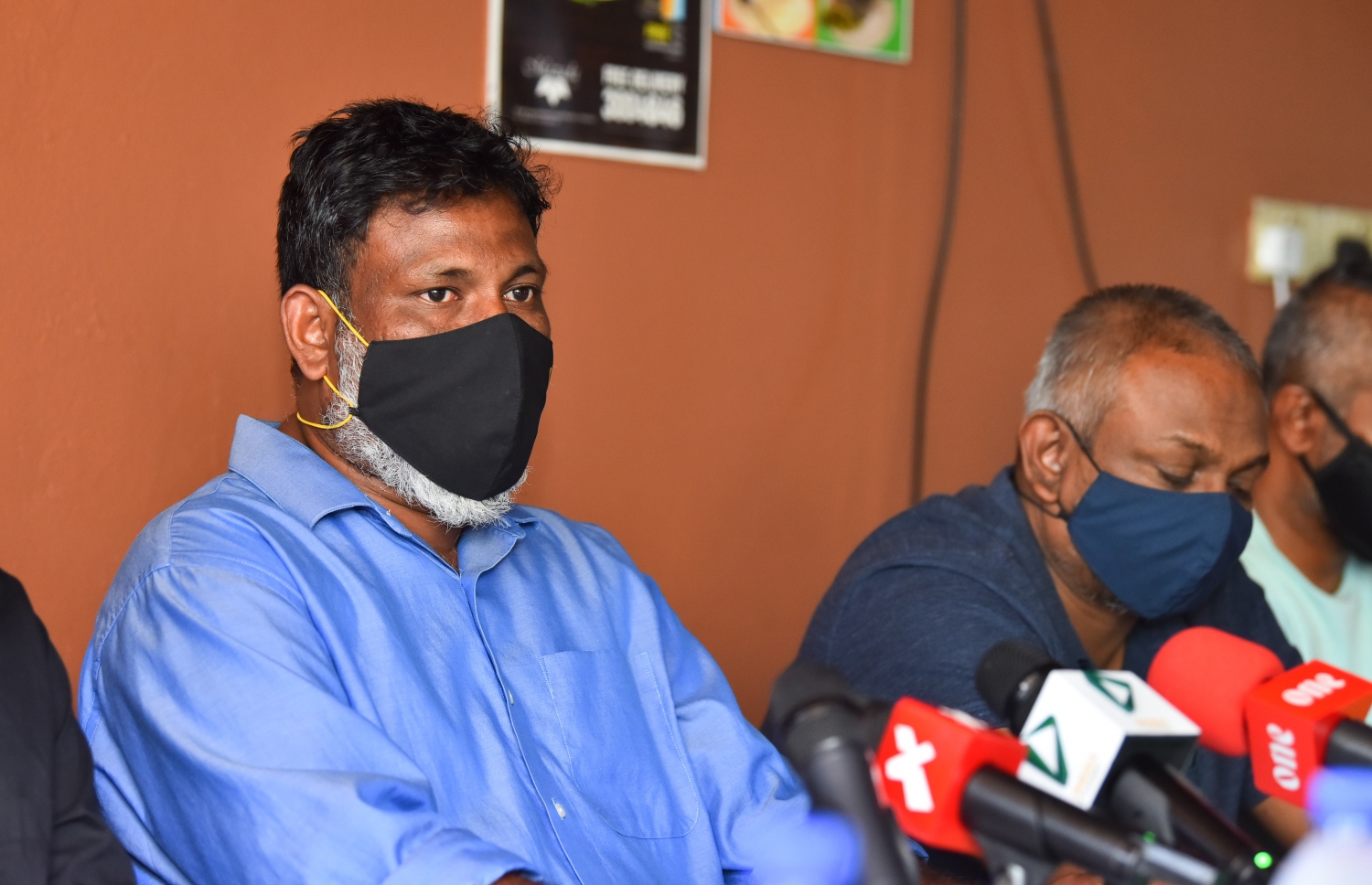 މާޒިޔާގެ ޖެނެރަލް ސެކްރެޓަރީ ވައްހާބު (ވ) އާއި އެ ކްލަބްގެ ސީއީއޯ އަދި އެފްއޭއެމްގެ ނައިބު ރައީސް ކޮއްކީ.-- ފޮޓޯ: ނިޝާން އަލީ/ މިހާރު