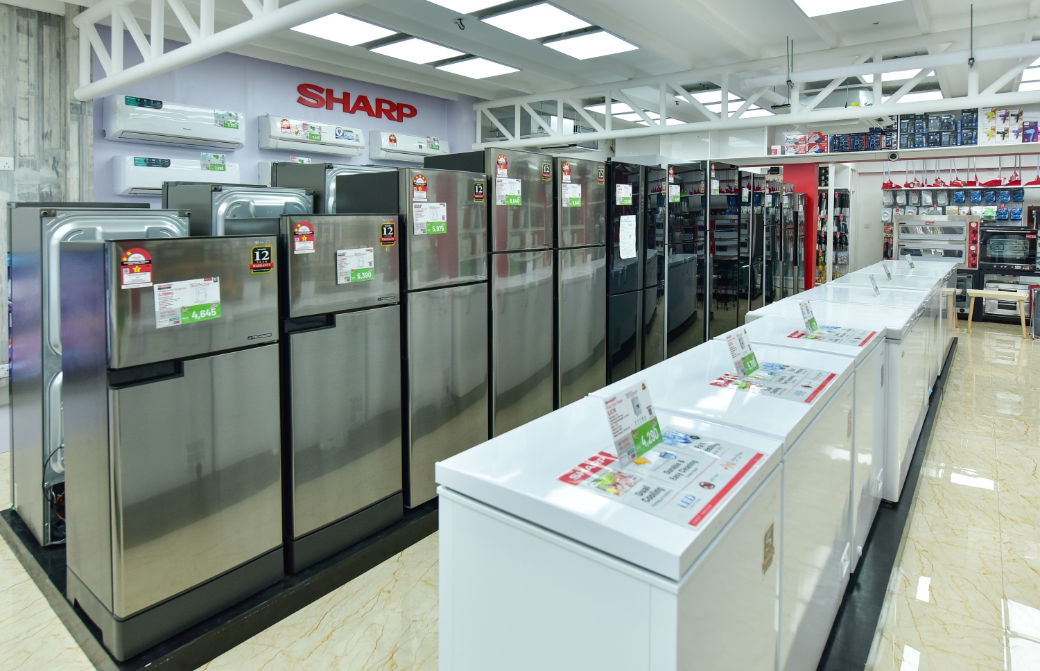 ރެޑްވޭވް އިން އަލަށް ހުޅުވި ފިހާރަ--ފޮޓޯ: ނިޝާން އަލީ/،މިހާރު