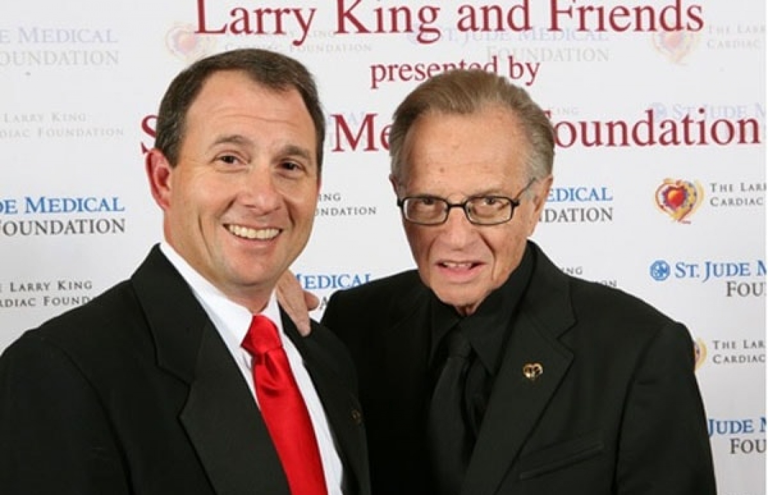 ލެރީ އާއި ދަރިފުޅު ޖޫނިއާ.