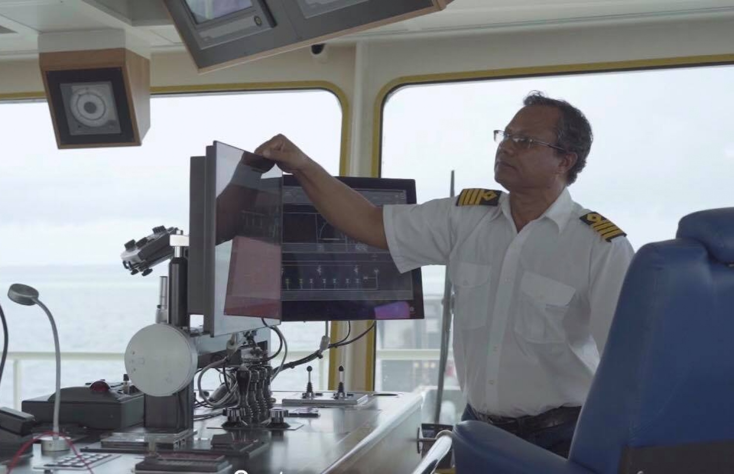 އެމްޓީސީސީގެ ބޮޑު ކޮންނަ ބޯޓު "މަހާ ޖައްރާފު"ގެ އިސް އޮފިސަރަކު: މަހާ ޖައްރާފުގެ ހުރިހާ މުވައްޒަފުންނަކީ މިހާރު ދިވެހިން --ފޮޓޯ:އެމްޓީސީސީ