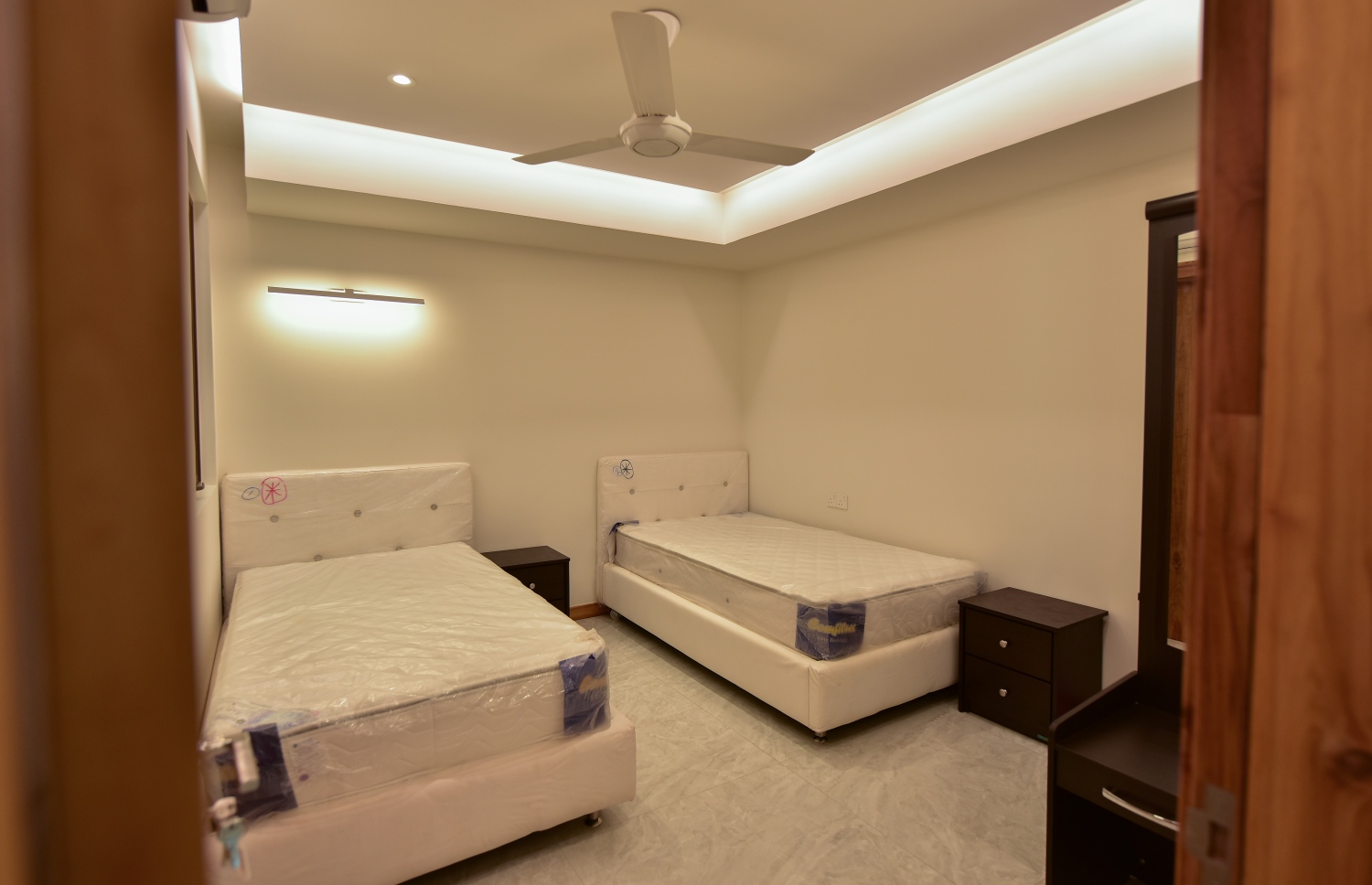 އެފް ޑަބްލިއު ރެޒިޑެންސްގެ އެޕާޓްމެންޓެއްގެ ކޮޓަރިއެއް. ---ފޮޓޯ:ނިޝާން އަލީ/މިހާރި