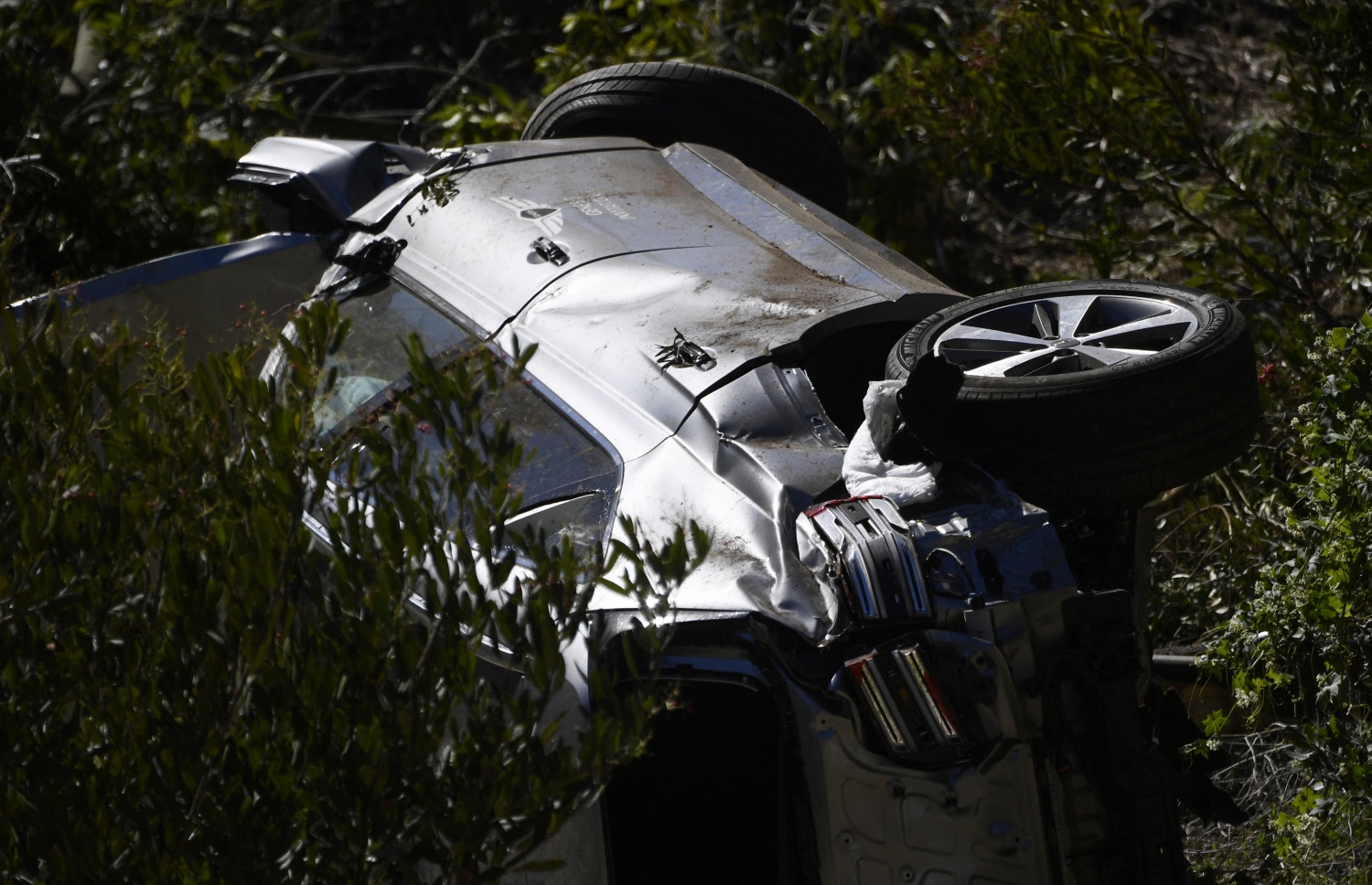 ޓައިގާ ވުޑްސްގެ ކާރު އެކްސިޑެންޓްވެފައި.-- ފޮޓޯ: އޭއެފްޕީ