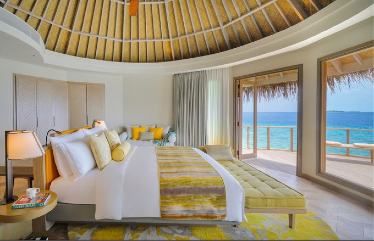 ނޯޓިލަސް ރިސޯޓުގެ ރޫމެއް. އެ ރިސޯޓުގައި 26 ބީޗް އަދި އޯޝަން ހައުސް