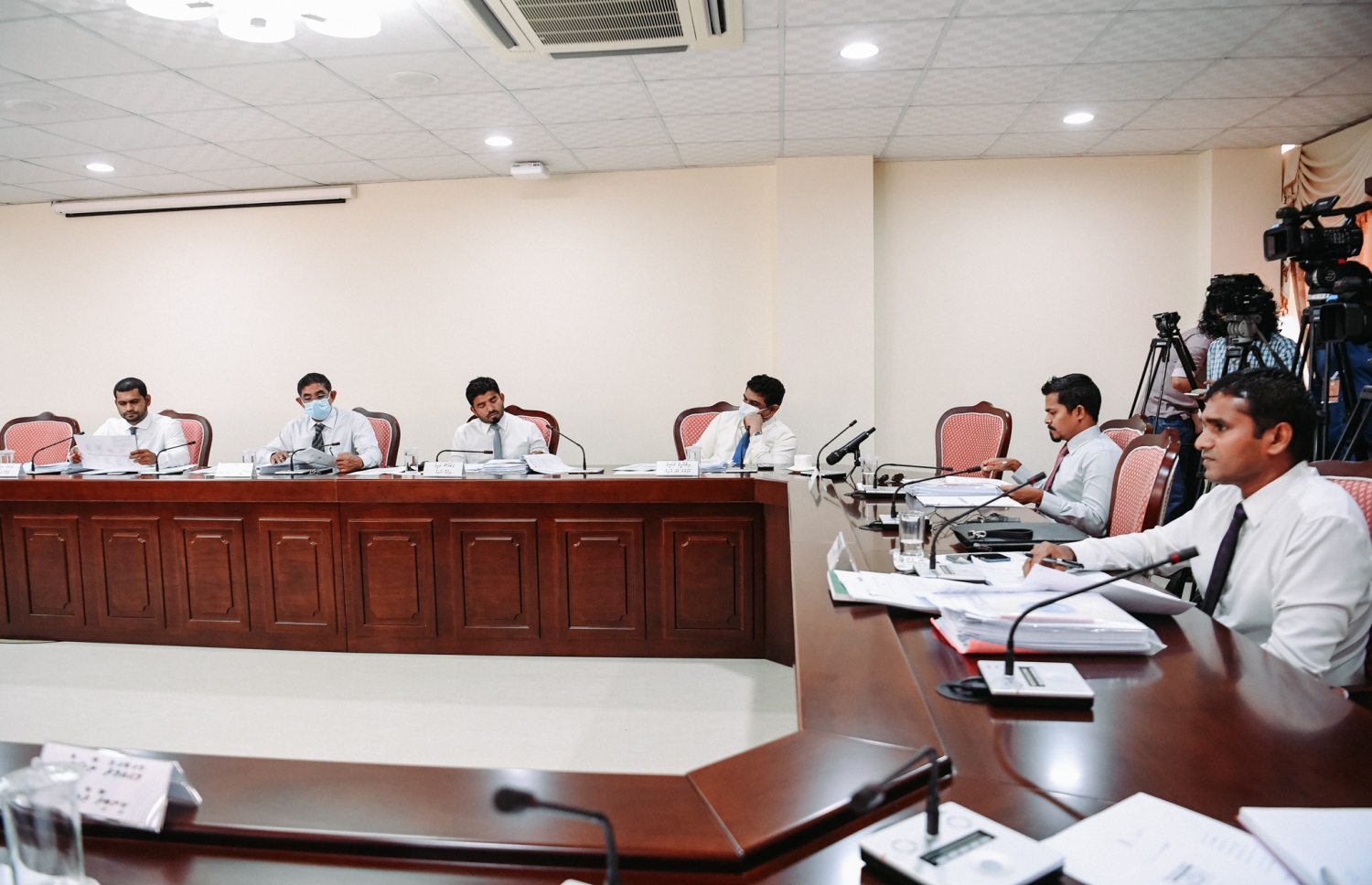 ރައްޔިތުންގެ މަޖިލީހުގެ އެސްއީއޯ ކޮމިޓީގެ ބައްދަލުވުން މިއަދު ކުރިއަށް ދަނީ. --ފޮޓޯ/މަޖިލިސް