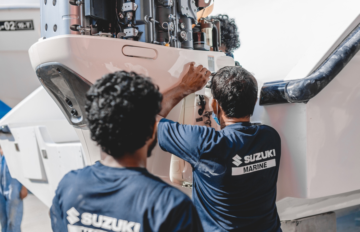 އެމްޓީސީސީ މުވައްޒަފުންތަކެއް އާފްޓާ ސޭލްސް ހިދުމަތް ދެނީ