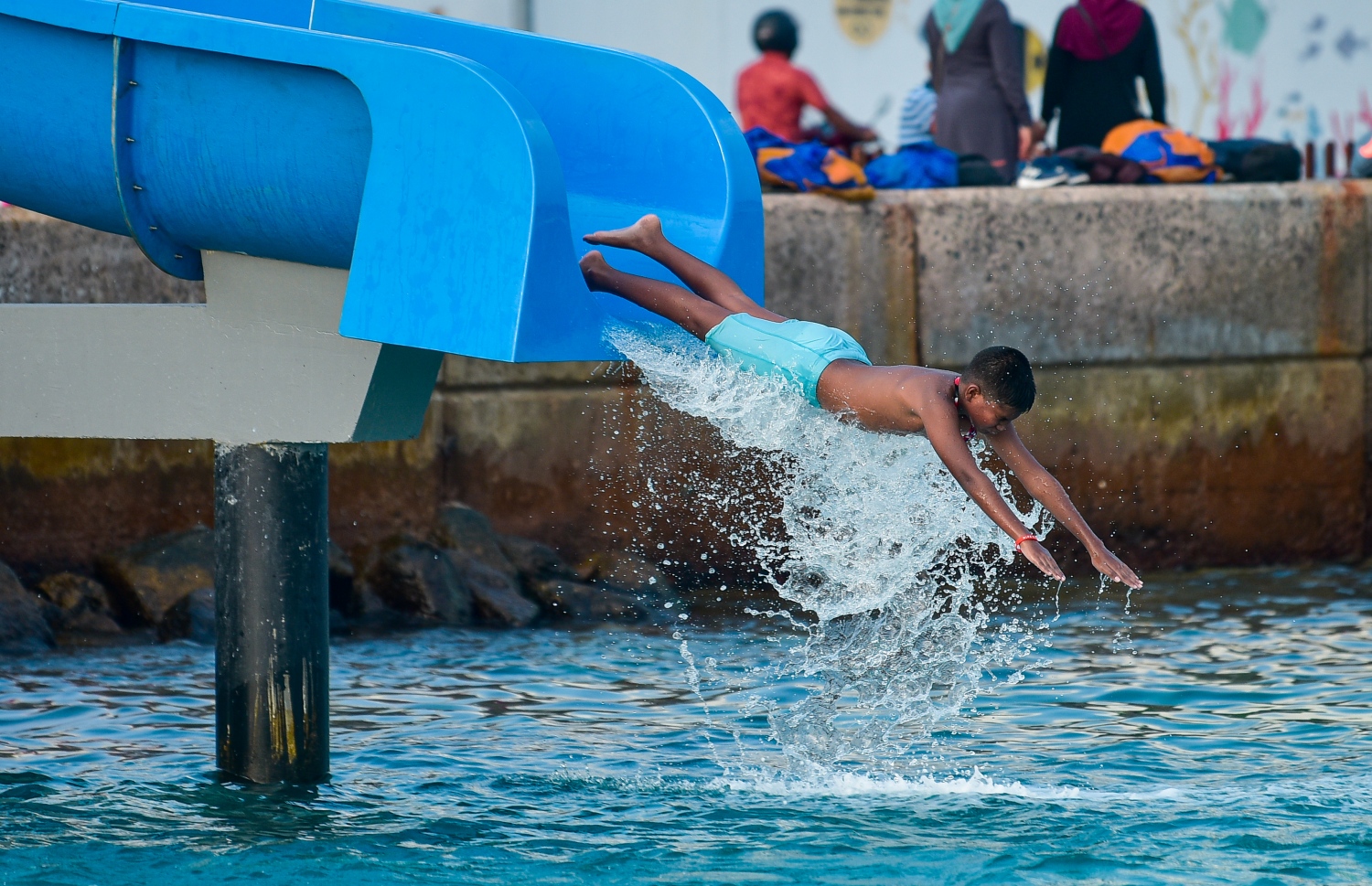 ސްވިމިން ޓްރެކް އާންމުންނަށް ހުޅުވާލުން