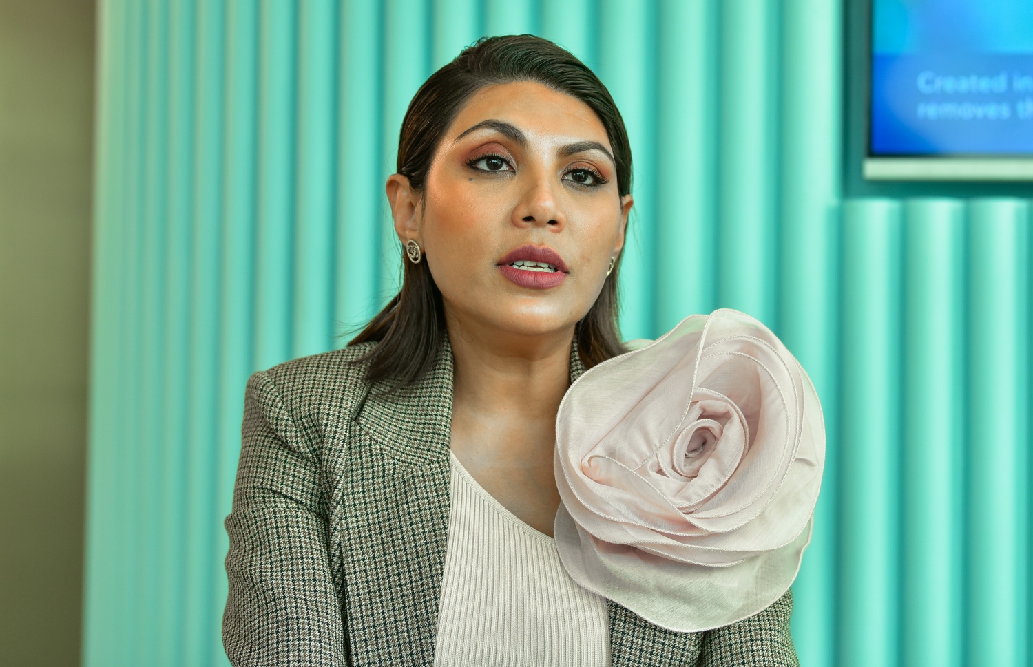 މާލެ: މާޗް 29، 2021: ނަދާ ކްލިނިކްގެ ފައުންޑާ އަދި މެނޭޖިން ޑިރެކްޓަރު ފާތިމަތު ނަދާ: ދުނިޔޭގެ ބާޒާރުގައި މިވަގުތު ލިބެންހުރި އެންމެ އެޑްވާންސް އެސްތެޓިކްސް، ކޮސްމަޓޮލޮޖީ އަދި ރީޖުވެނޭޝަންގެ ހިދުމަތްތައް ލިބޭނެ.-- ފޮޓޯ: އަހުމަދު އަވްޝަން އިލްޔާސް /މިހާރު