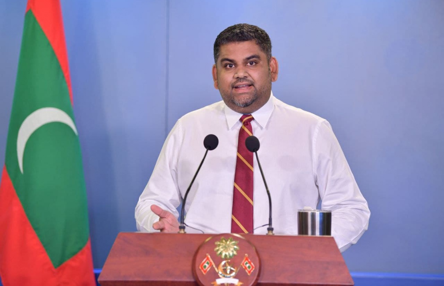 އިއްޔެގެ މީޑިއާ ބްރީފިންގައި މަބްރޫކް ވާހަކަ ދައްކަވަނީ.---ފޮޓޯ: ރައީސް އޮފީސް