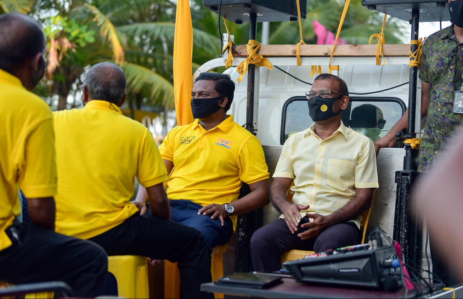 އޭޕްރިލް 9، 2021: އެމްޑީޕީއިން ބޭއްވި އެޕާޓީގެ ލޯކަލް ކައުންސިލް ކެމްޕޭން ނިންމާލި ސައިކަލު ބުރުގެ ތެރެއިން--. ފޮޓޯ:ނިޝާން އަލީ/މިހާރު