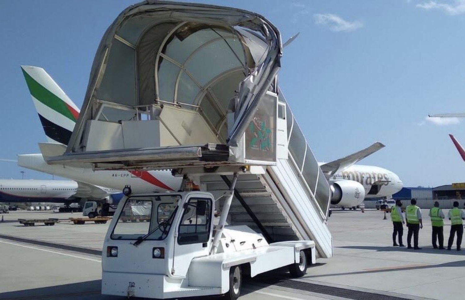 އެކްސިޑެންޓުގައި ސިޑި އަށް ގެއްލުން ލިބިފައި-- ފޮޓޯ: ހުސައިން ރިޒާން/ ޓްވިޓާ