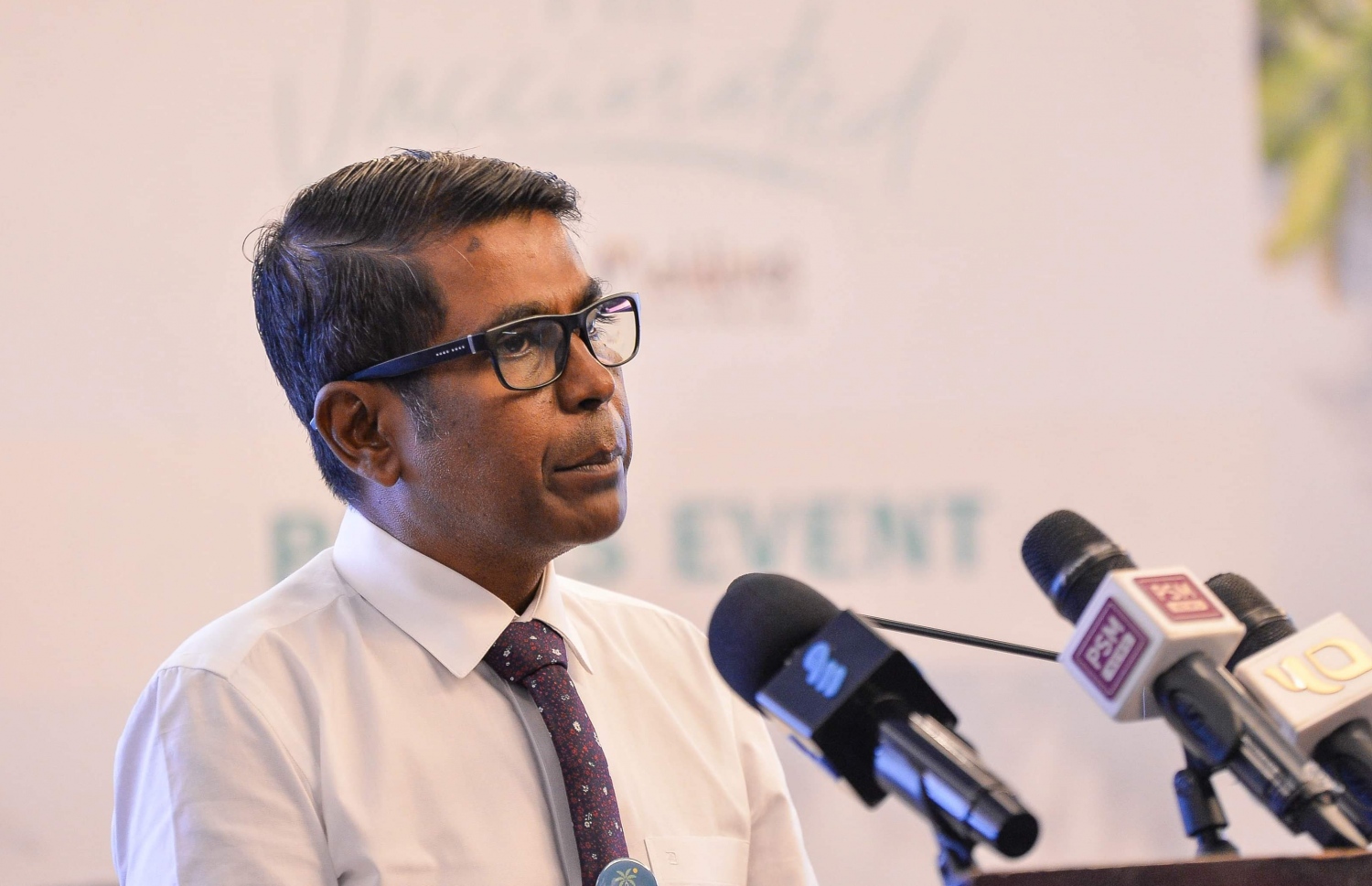 އެމްއެމްޕީއާރުސީގެ މެނޭޖިން ޑިރެކްޓަރު ތޮއްޔިބު ޓޫރިޒަމް ދާއިރާގެ ވެކްސިނޭޝަން ކެމްޕޭނާ ގުޅޭގޮތުން ވާހަކަދައްކަވަނީ-- ފޮޓޯ: މިހާރު