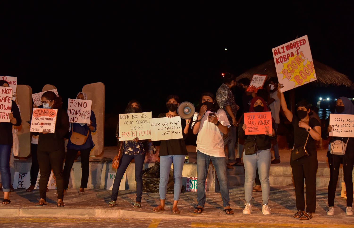 މެއި 1، 2021: މަސައްކަތުގެ މާހައުލުގައި ކުރިމަތިވާ ޖިންސީ ގޯނާ އާއި ޖިންސީ ފުރައްސާރައާ ދެކޮޅަށް މާލޭގައި ބޭއްވި އިހުތިޖާޖުގެ ތެރެއިން.-- ފޮޓޯ: ނިޝާން އަލީ/ މިހާރު