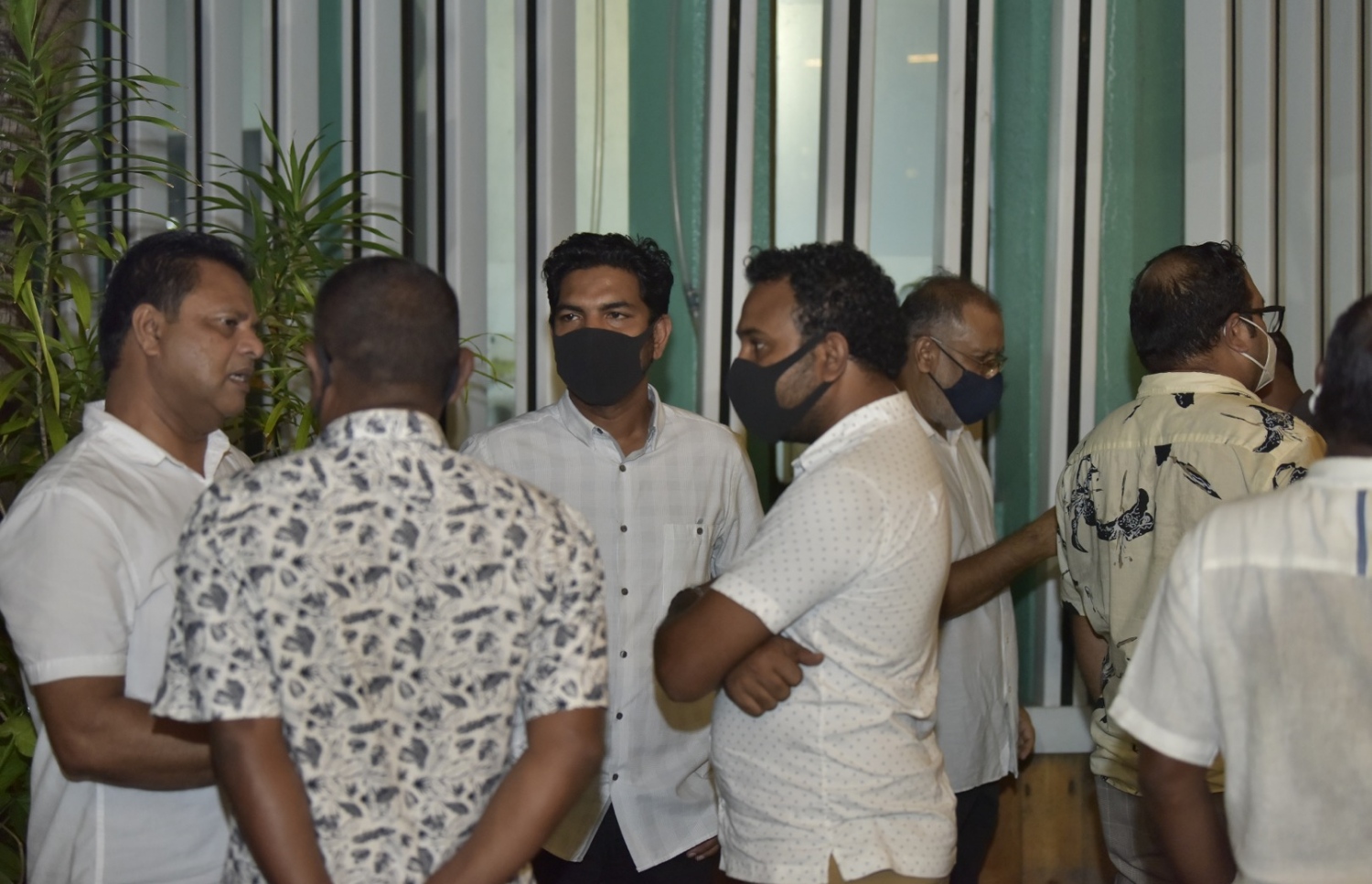 ރައްޔިތުންގެ މަޖިލީހުގެ ރައީސް މުހައްމަދު ނަޝީދަށް އަމާޒުކޮށް ދިން ހަމަލާއަށް ފަހު ސަލާމަތީ ބާރުތަކުން ހަރަކާތްތެރިވަނީ. -- ފޮޓޯ: ނިޝާން އަލީ/މިހާރު