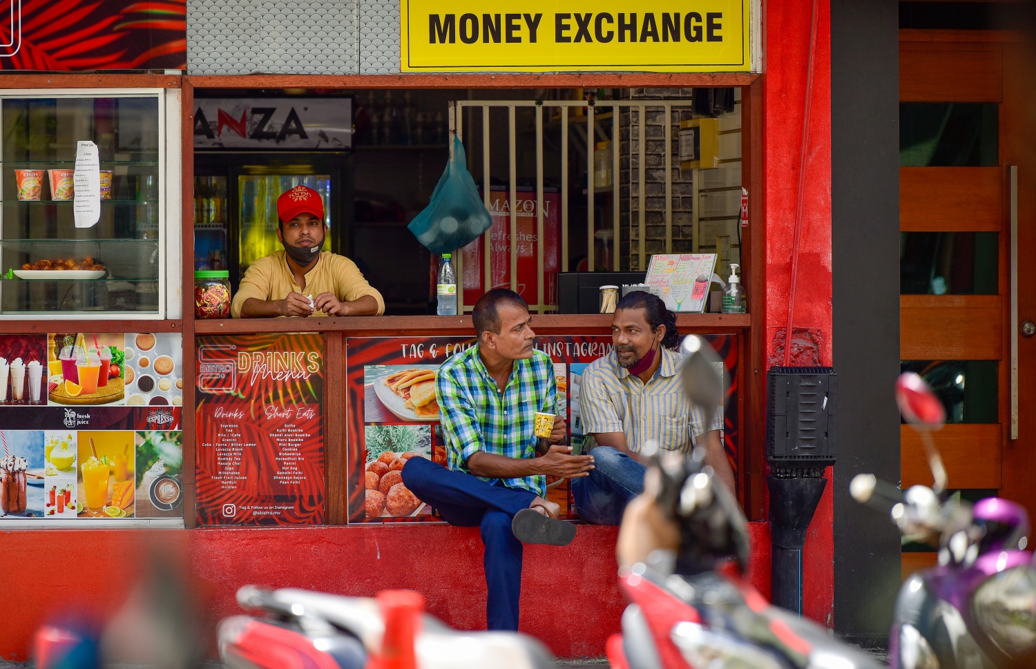 މާސްކަށް ފަރުވާލެއް ނެތް