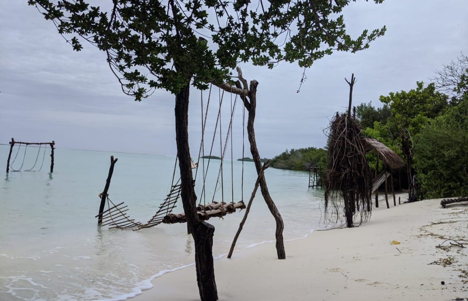 ފުނަދޫގައި މިއަދު އެކްސިޑެންޓު ހިނގި ސަރަހައްދު.