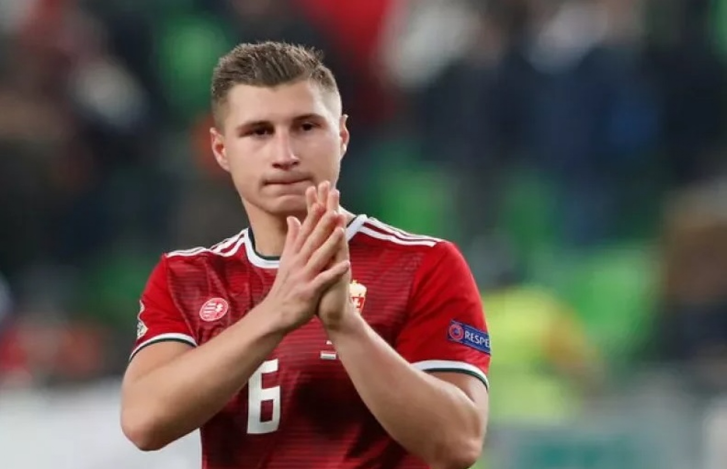 ހަންގޭރިގެ ޑިފެންޑަރު ވިލީ އޯބަން --- ފޮޓޯ ރޮއިޓަސް