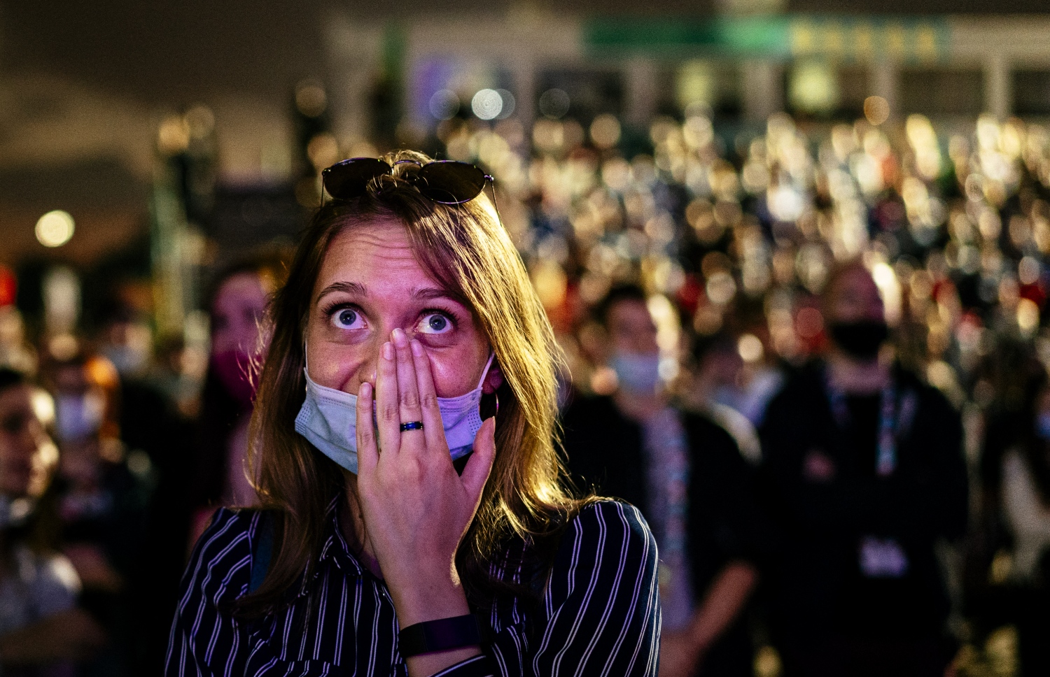 މޮސްކޯ: ޖޫން 13، 2021: ޔޫރޯ 2020 ގެ ބެލްޖިއަމް އަދި ރަޝިއާ ބައްދަލުކުރި މެޗުގައި ރަޝިޔާގެ ސަޕޯޓަރުންތަކެއް އެ ޓީމަށް ސަޕޯޓުކުރަނީ: މި މެޗުގައި ބެލްޖިއަމް ވަނީ 0-3 އިން ރަޝިޔާ މައްޗަށް ކުރިހޯދާފައި.-- ފޮޓޯ: އޭއެފްޕީ