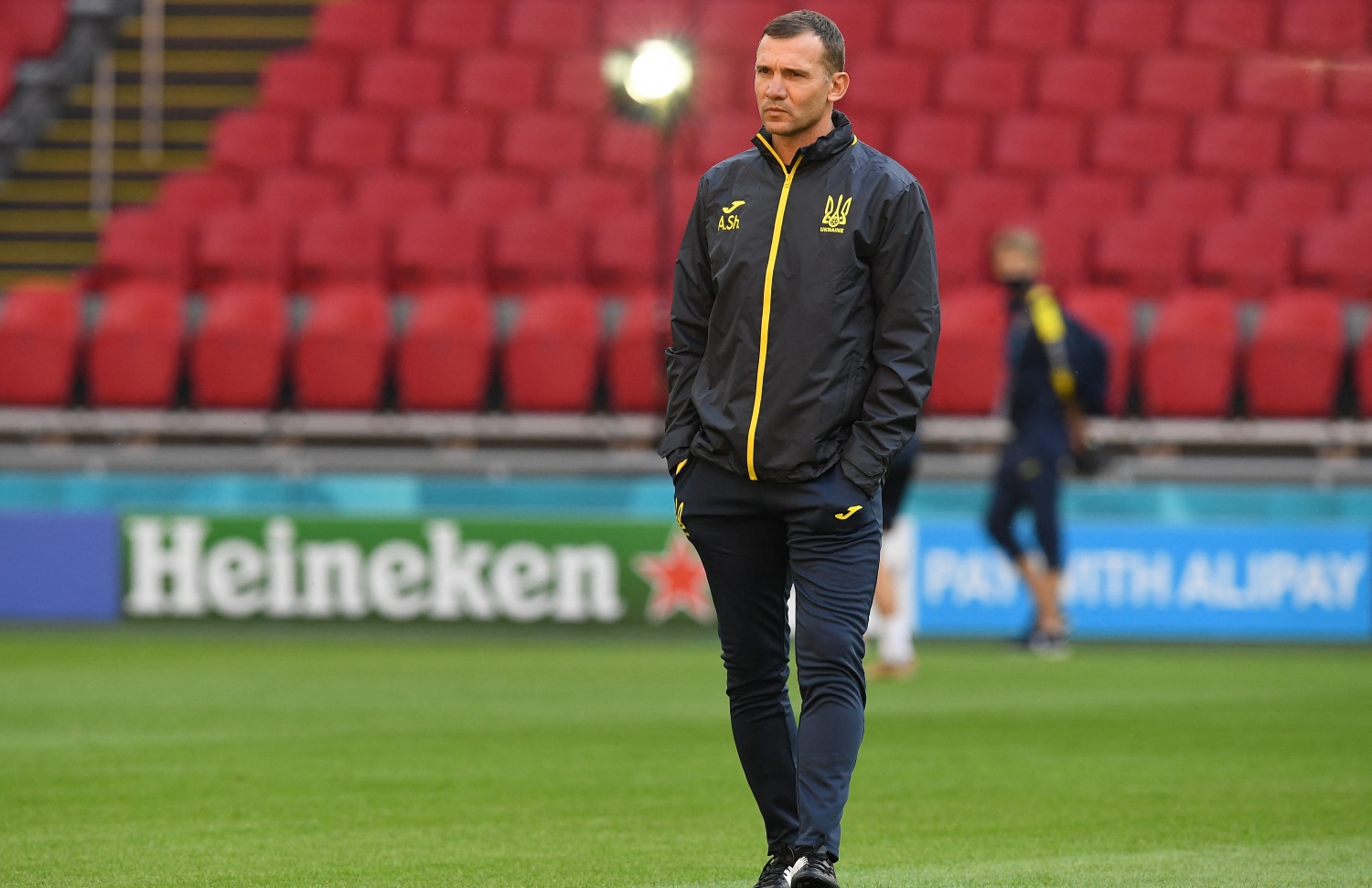 ޔޫކްރޭންގެ ކޯޗް ޝެވްޗެންކޯ ޓީމުގެ ޕްރެކްޓިހުގައި --- ފޮޓޯ: އޭއެފްޕީ