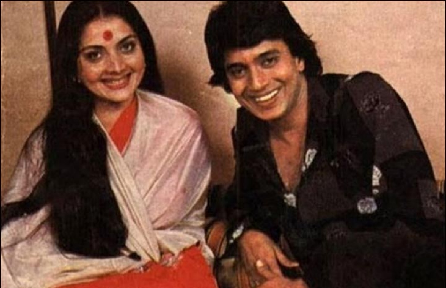 މިތުން އާއި އަންހެނުން ޔޮގީތާ.